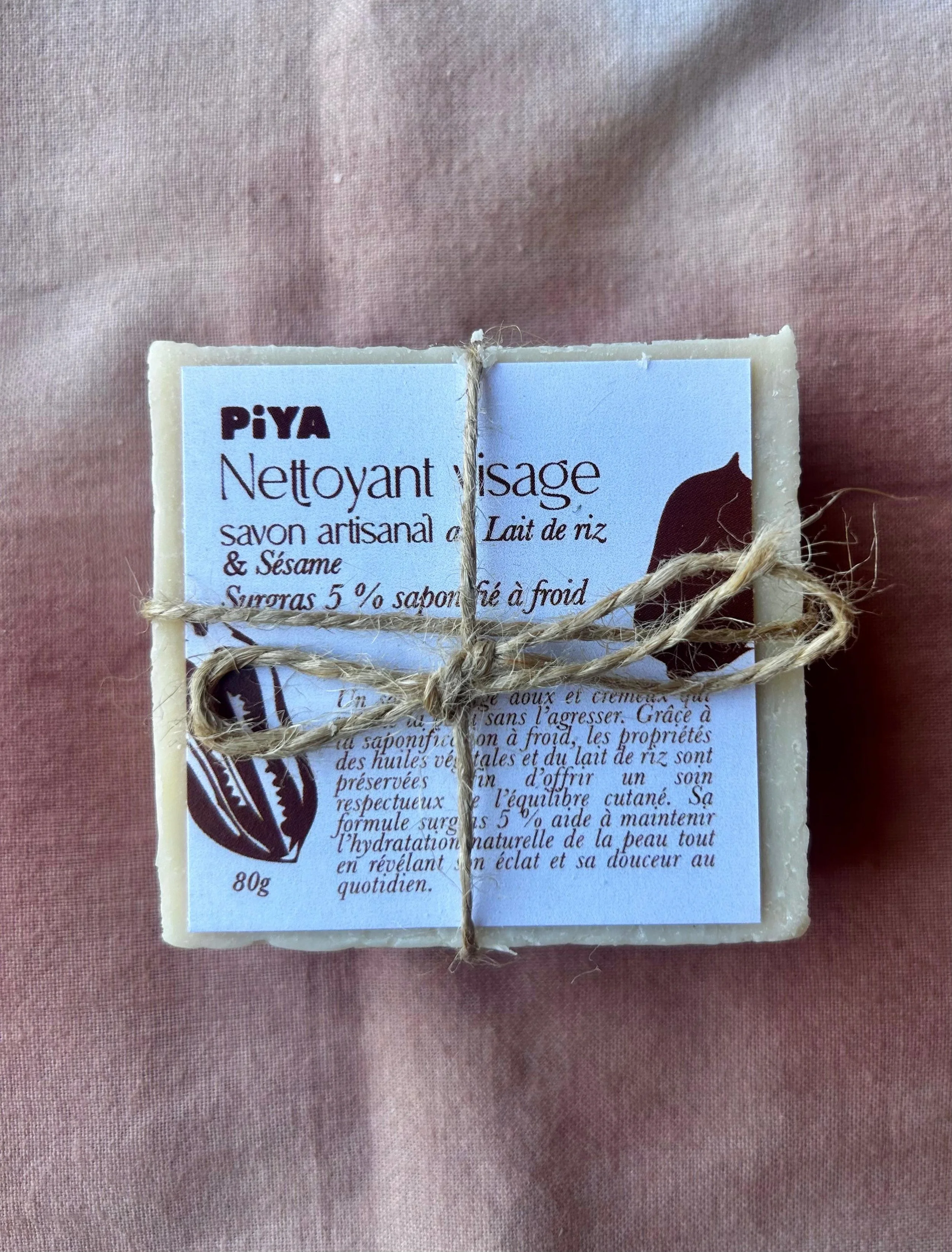 Nettoyant visage PIYA – Savon artisanal au Lait de riz & Sésame