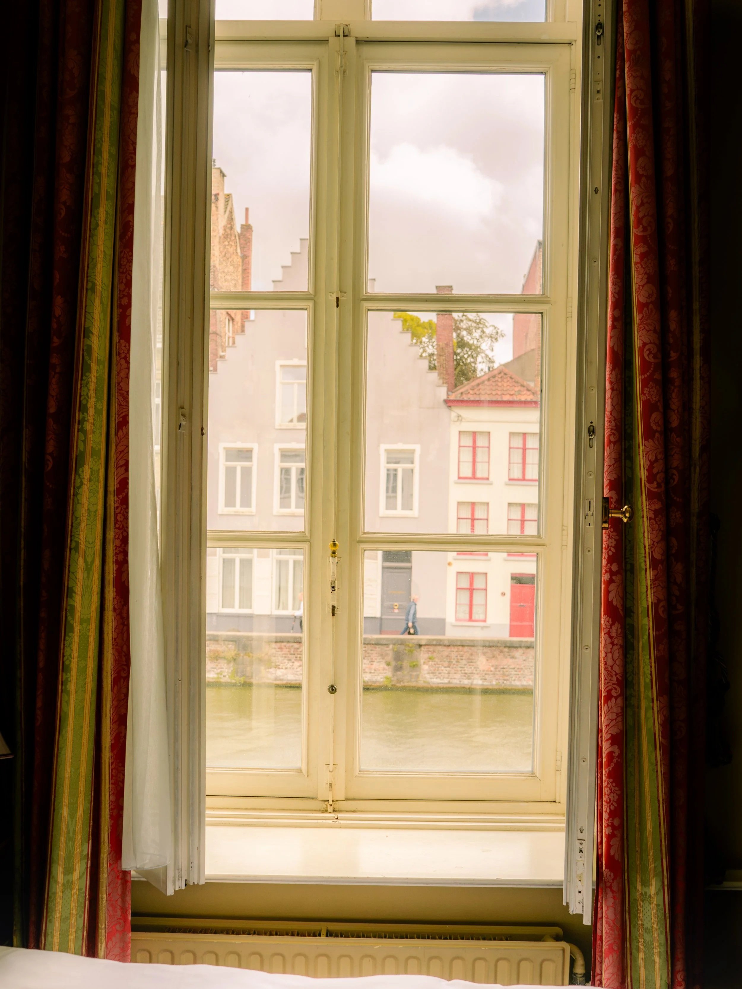 Bruges+hotel+edit+1.jpg
