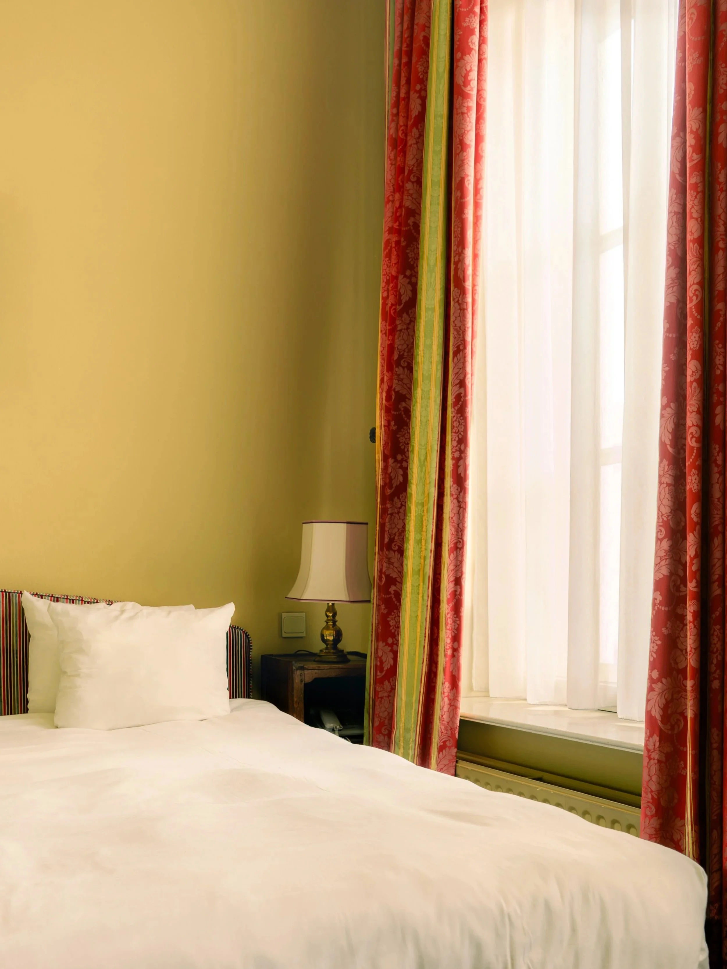 Martins+hotel+room+PS+edit.jpg