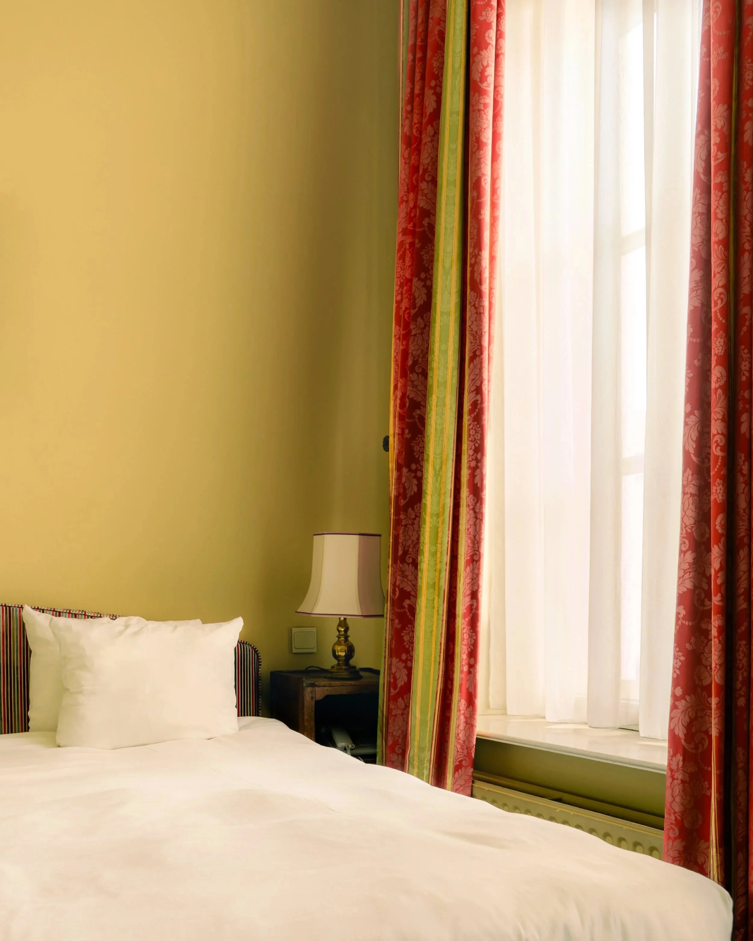 Martins+hotel+room+PS+edit.jpg