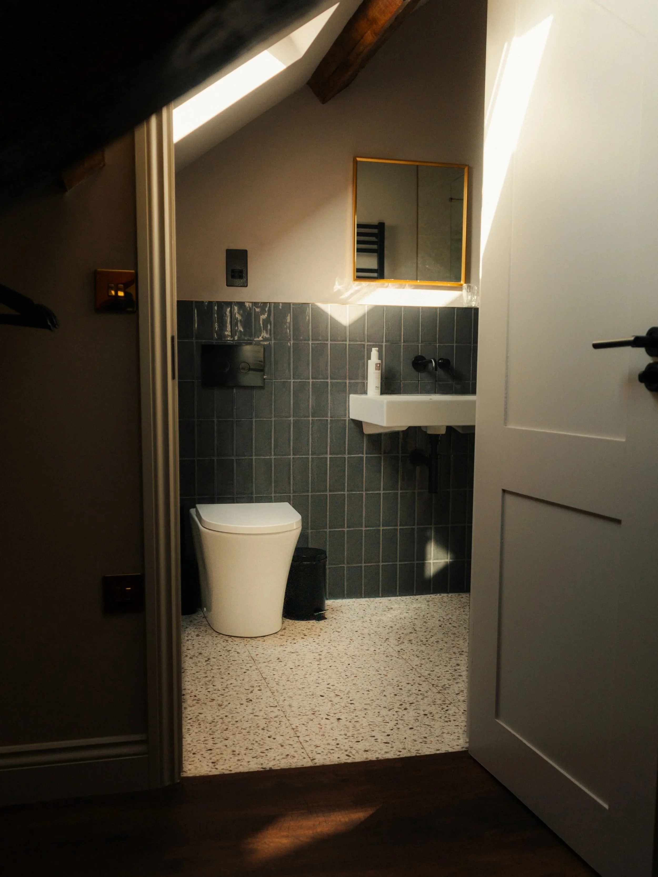 Lancaster+hotel+new+edit+bathroom+2.jpg
