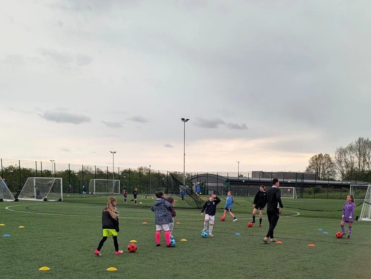 Session 4 was a great success! We can&rsquo;t wait to welcome some new faces and keep growing 🌱
#rootingtomovemore #football #footballher #movemore