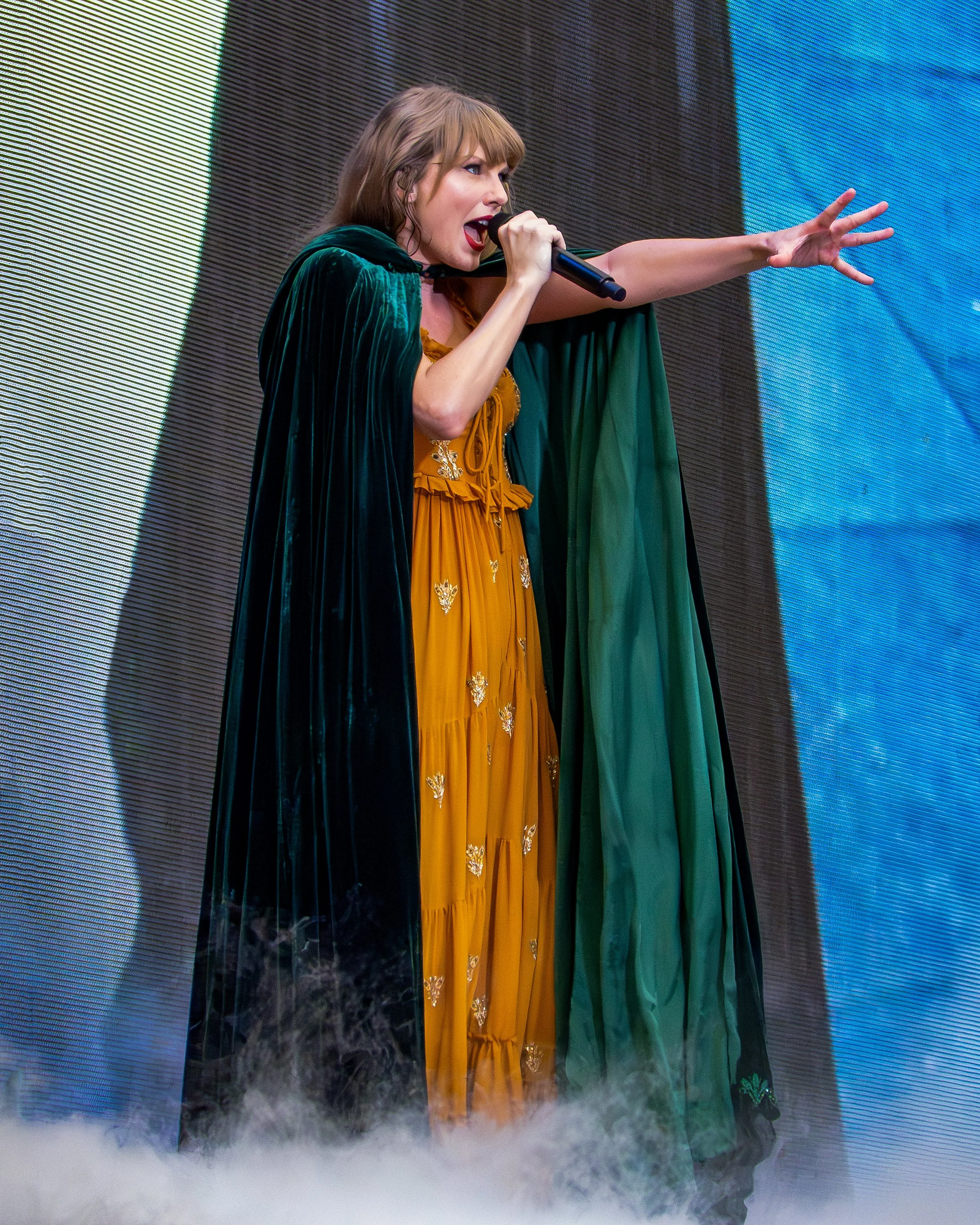taylorswift-5.jpg