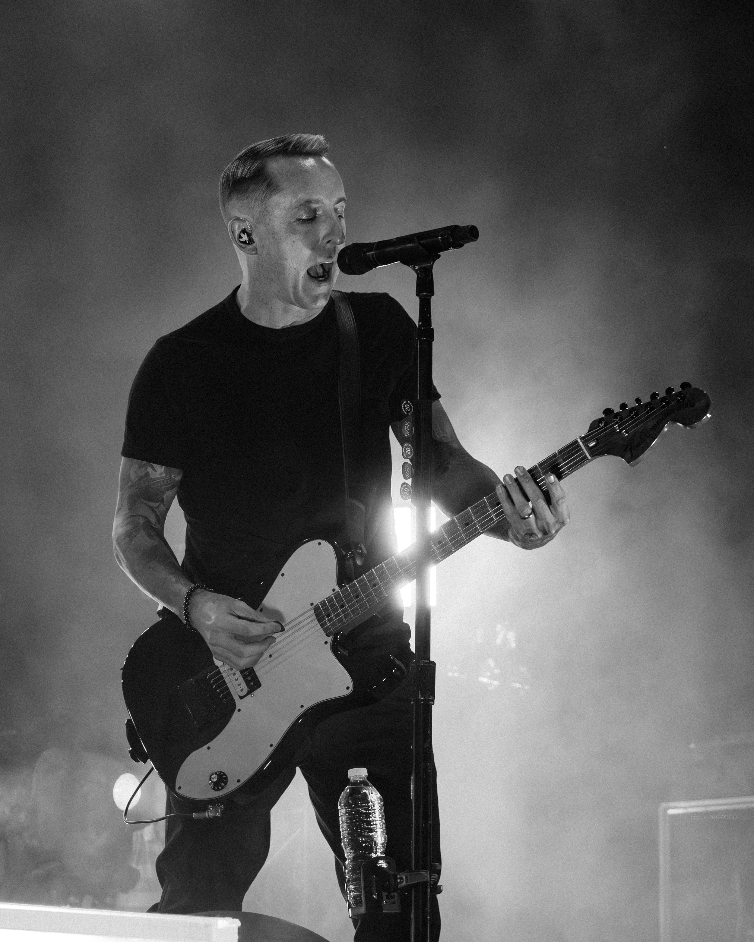 yellowcard-bw-01.jpg