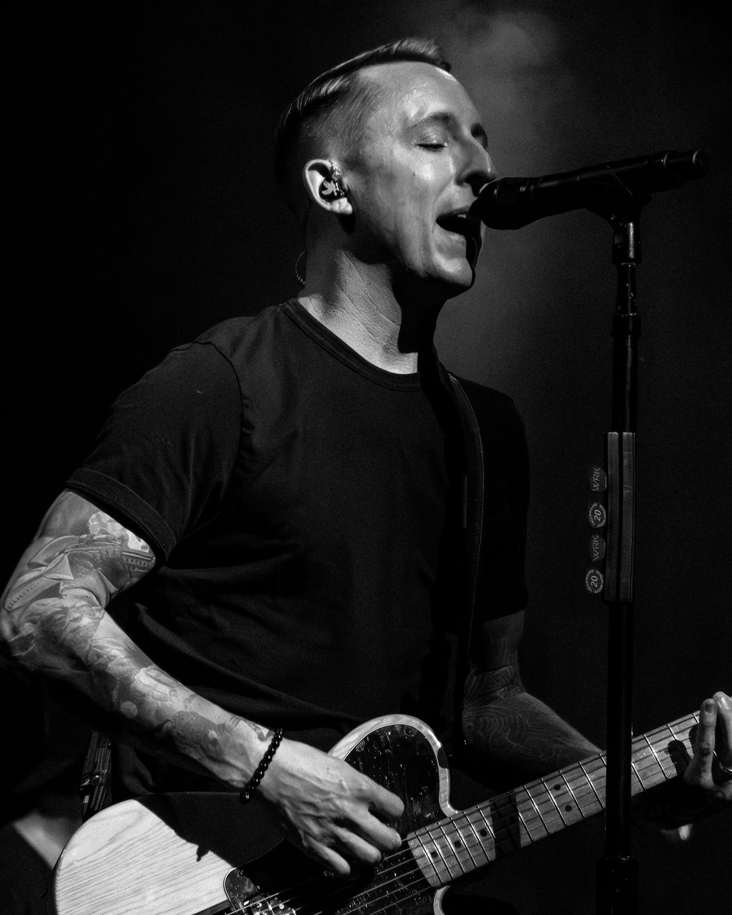 yellowcard-bw-10.jpg