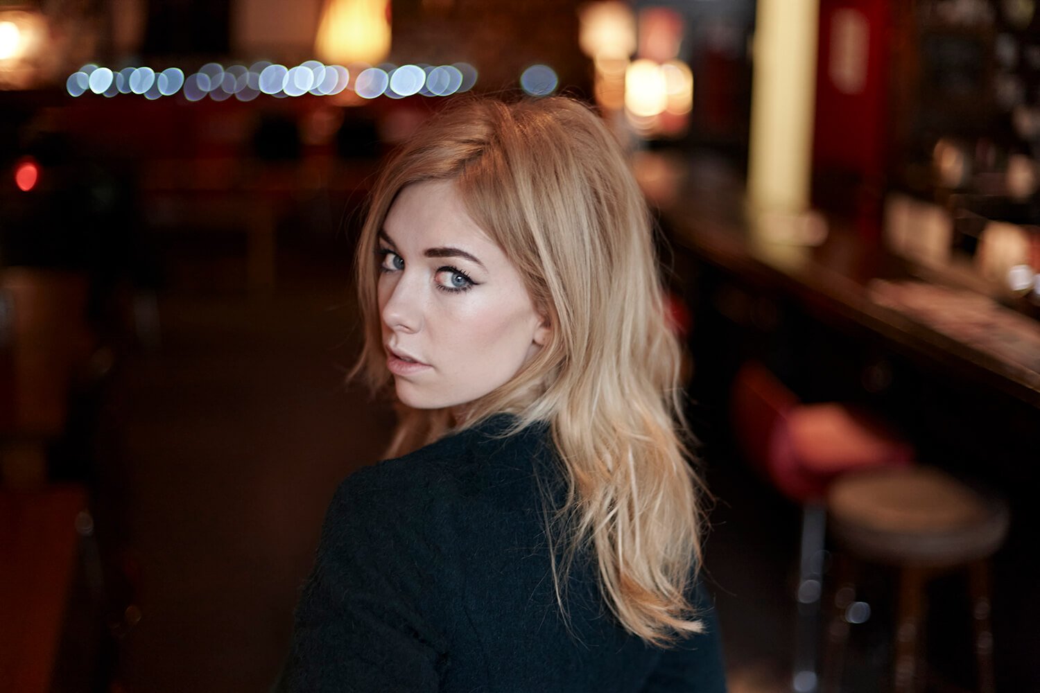 09-Vanessa Kirby-.jpg
