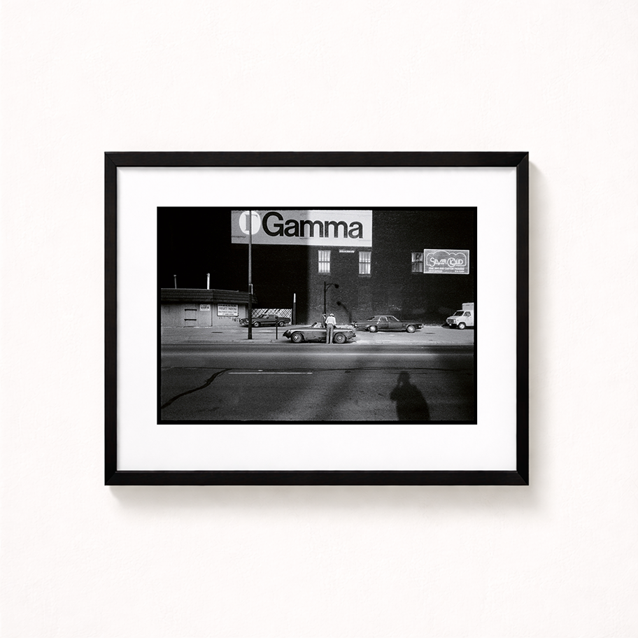 debra-hurford-brown-mockup-chicago-gamma-framed copy.png