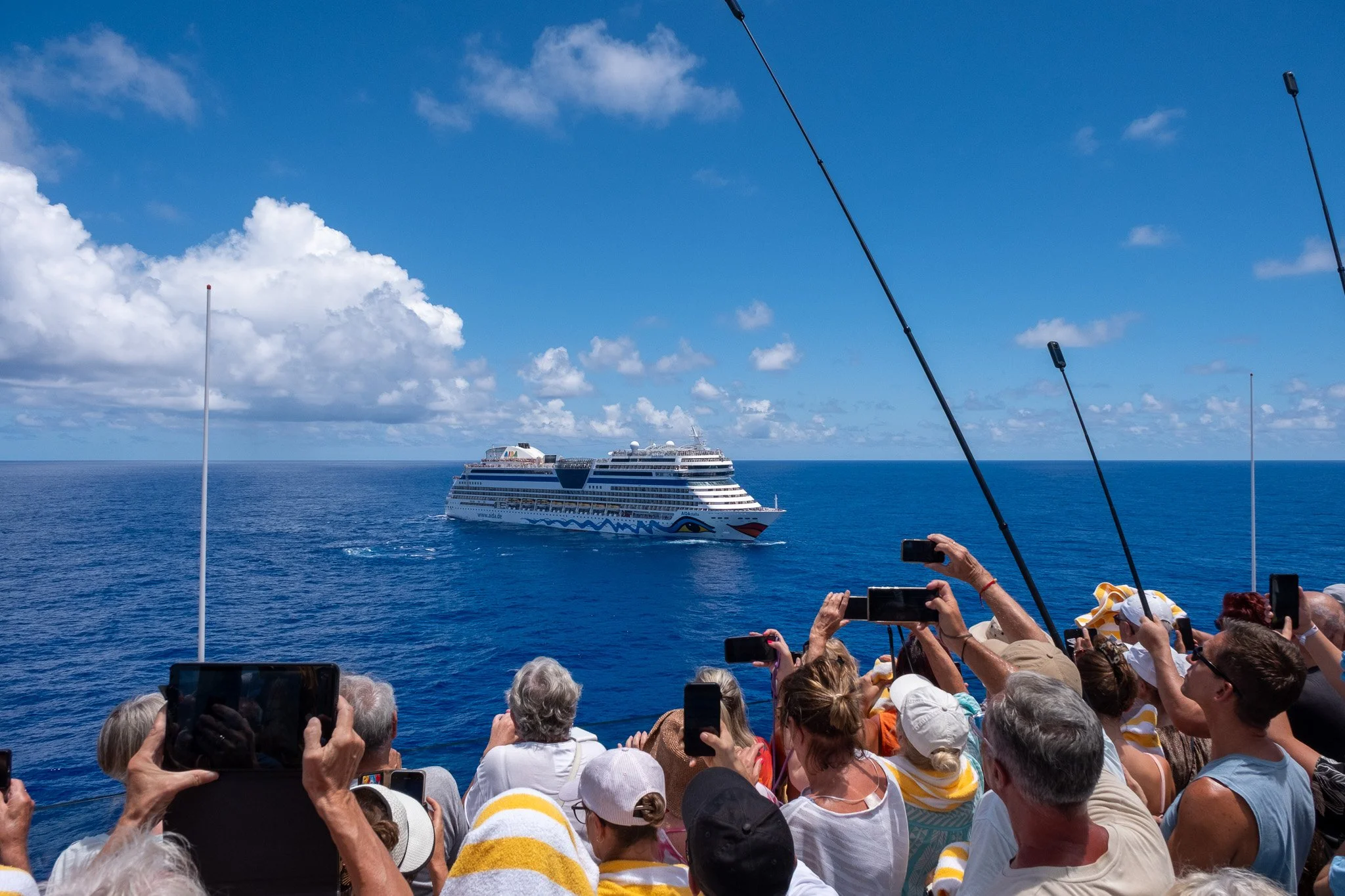 Schwesterntreffen mit AIDA Stella