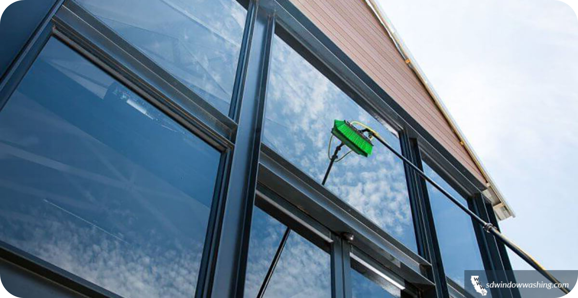 Commercial window cleaning