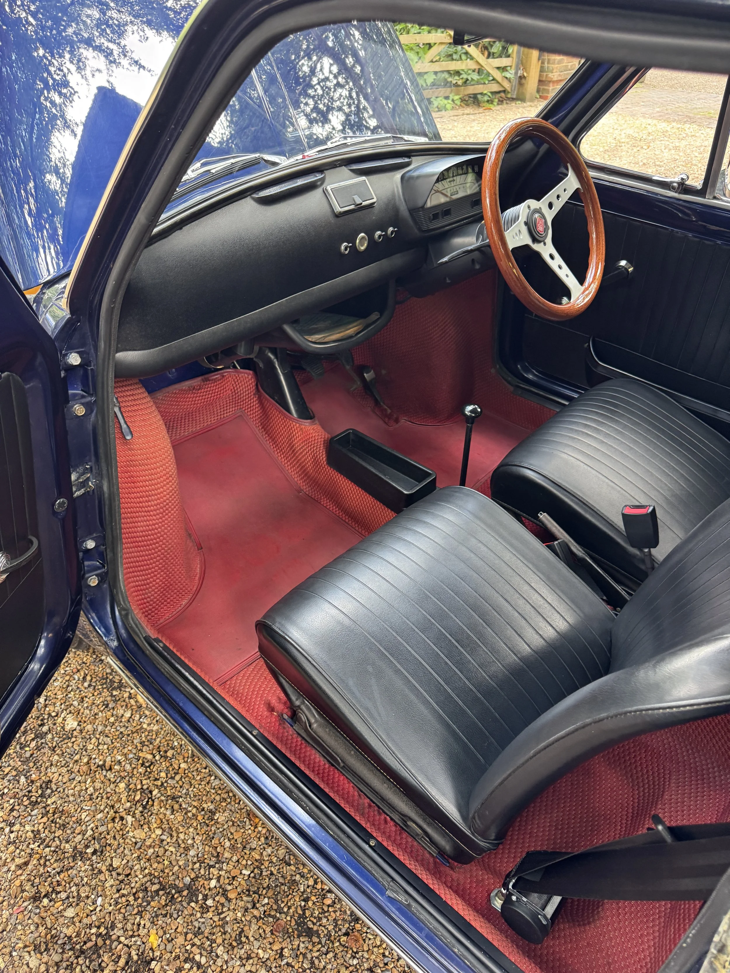 Classic car valeting in Surrey