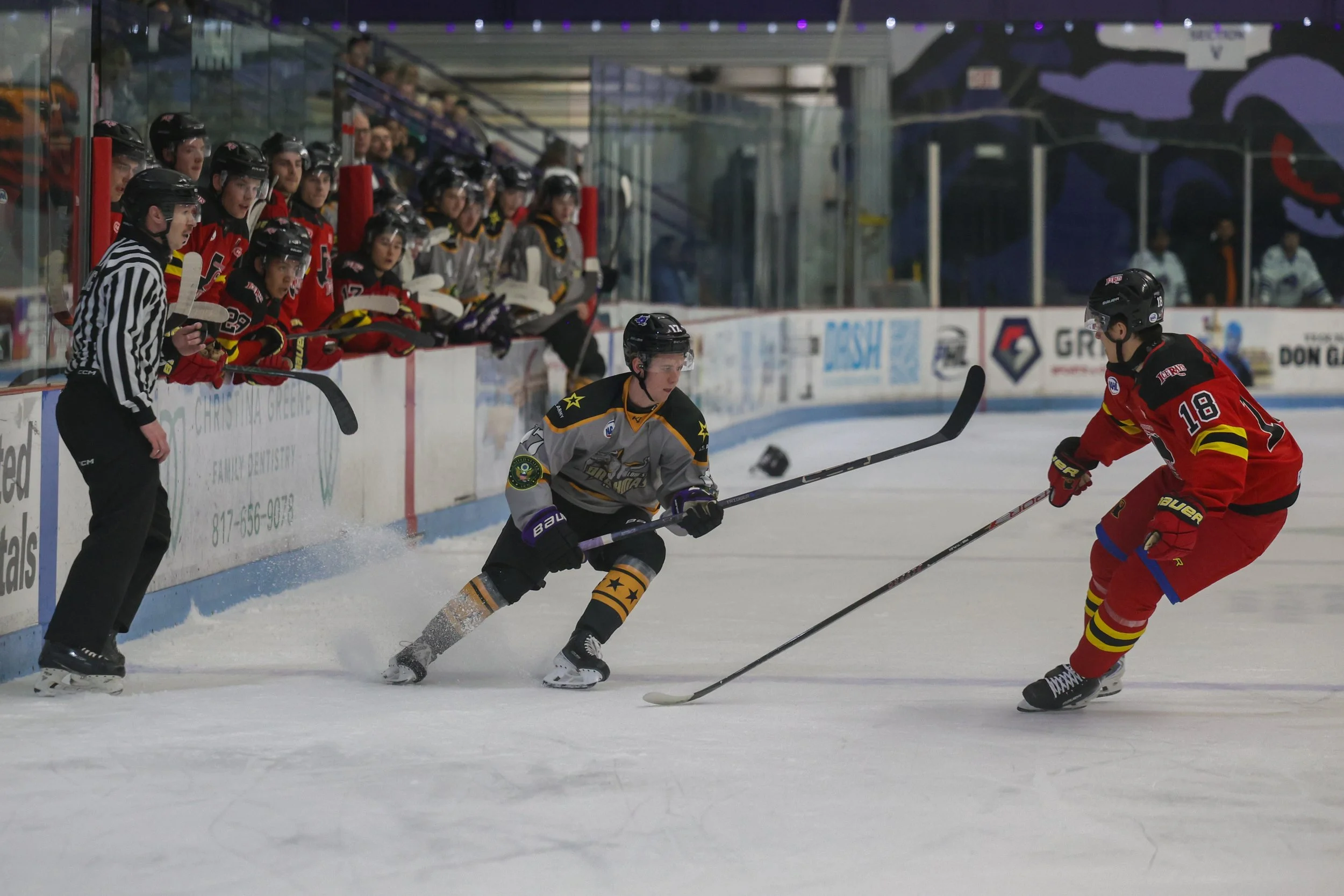 20251115 NAHL-ICERAYS@BRAHMAS-TH-{seqn}-14.jpg