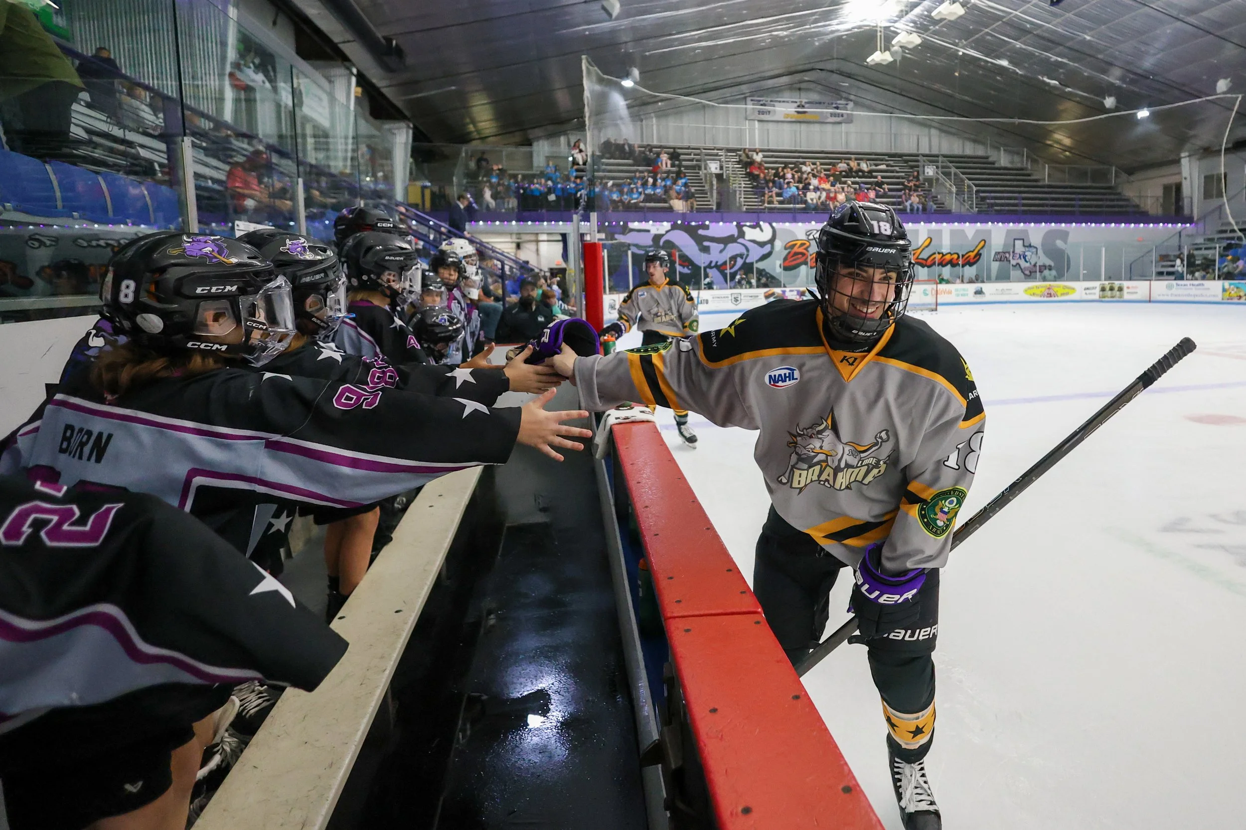 20251115 NAHL-ICERAYS@BRAHMAS-TH-{seqn}-3.jpg