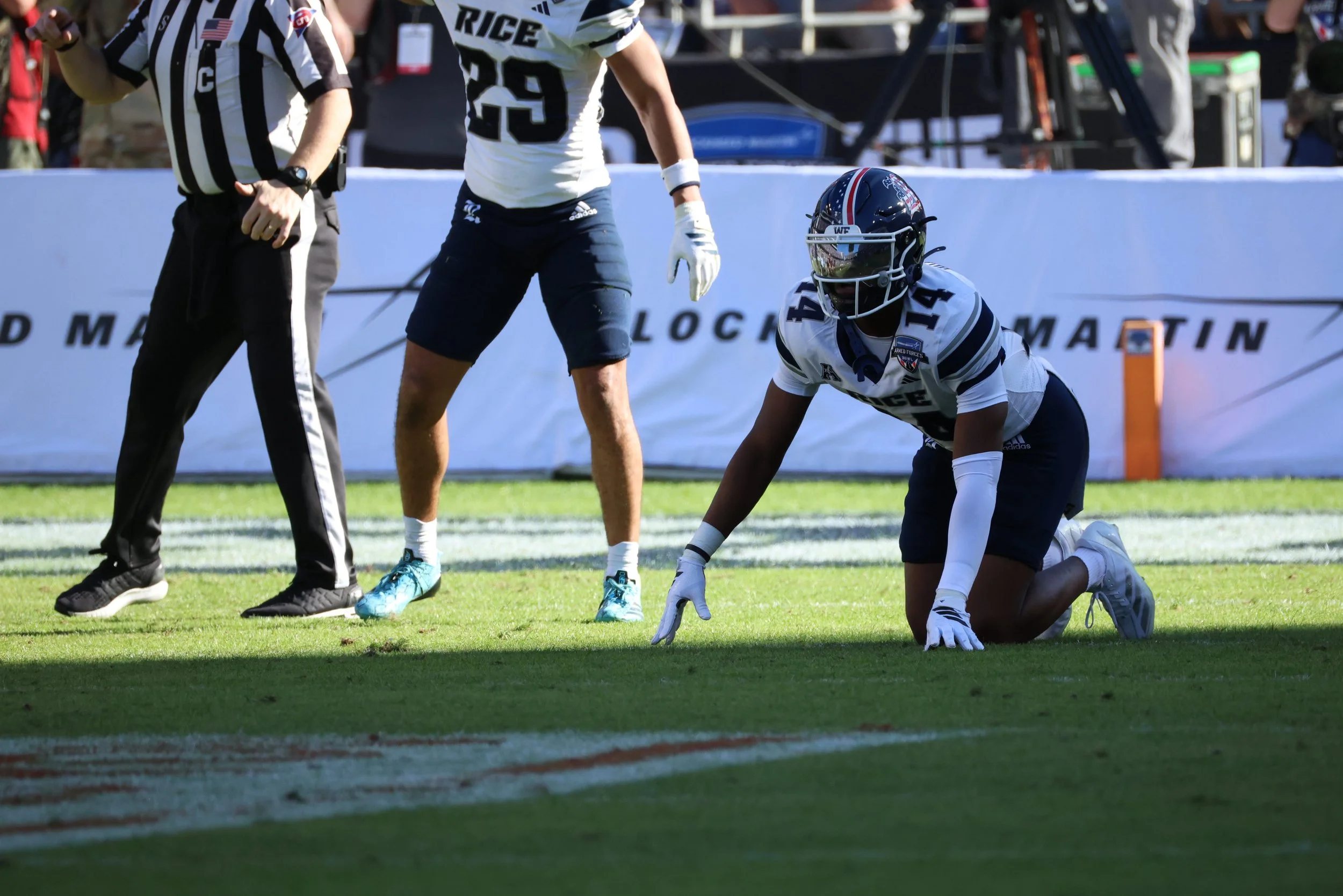 20260102 NCAAFB-ArmedForcesBowl-Owls@Bobcats-TH-77.JPG