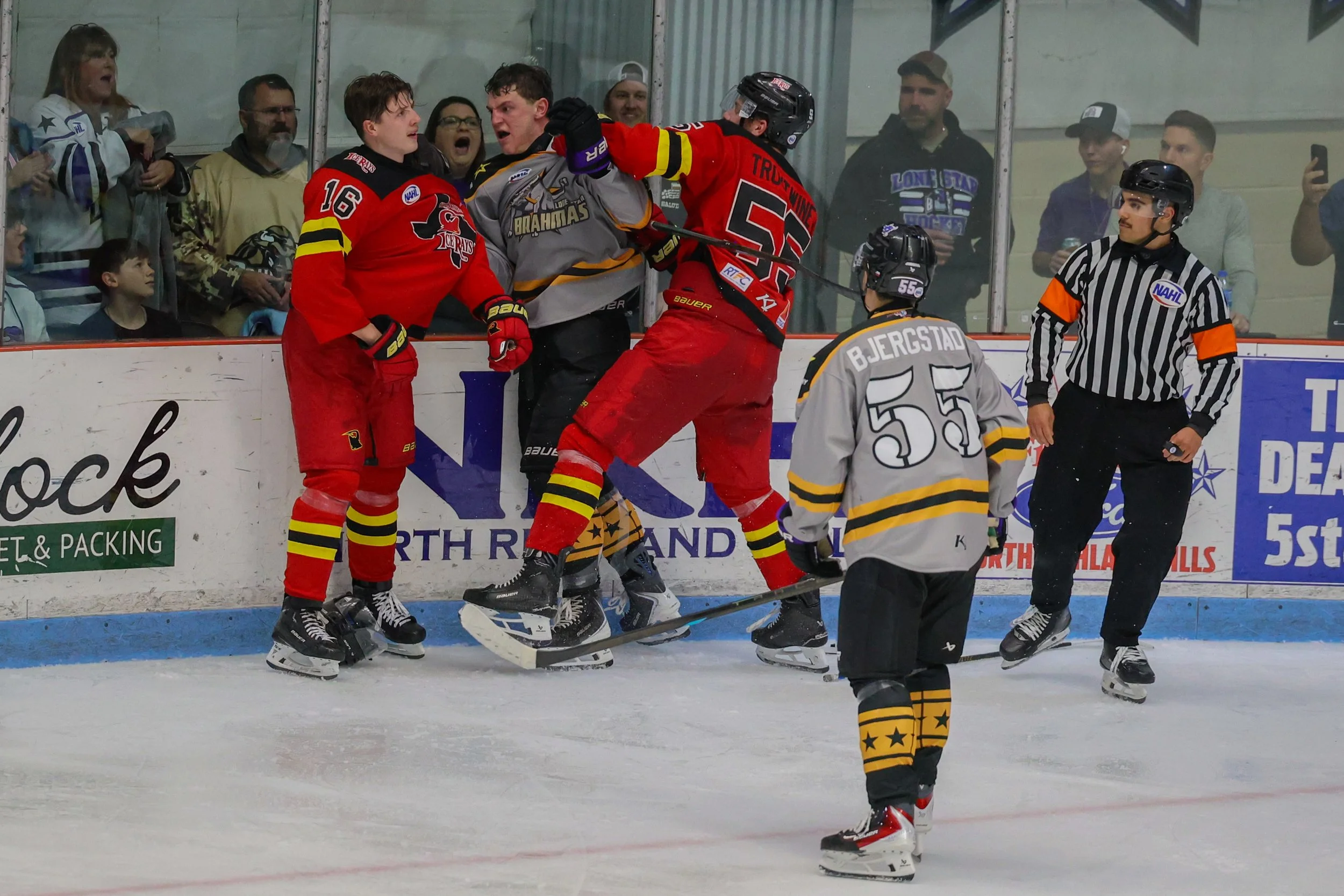 20251115 NAHL-ICERAYS@BRAHMAS-TH-{seqn}-42.jpg