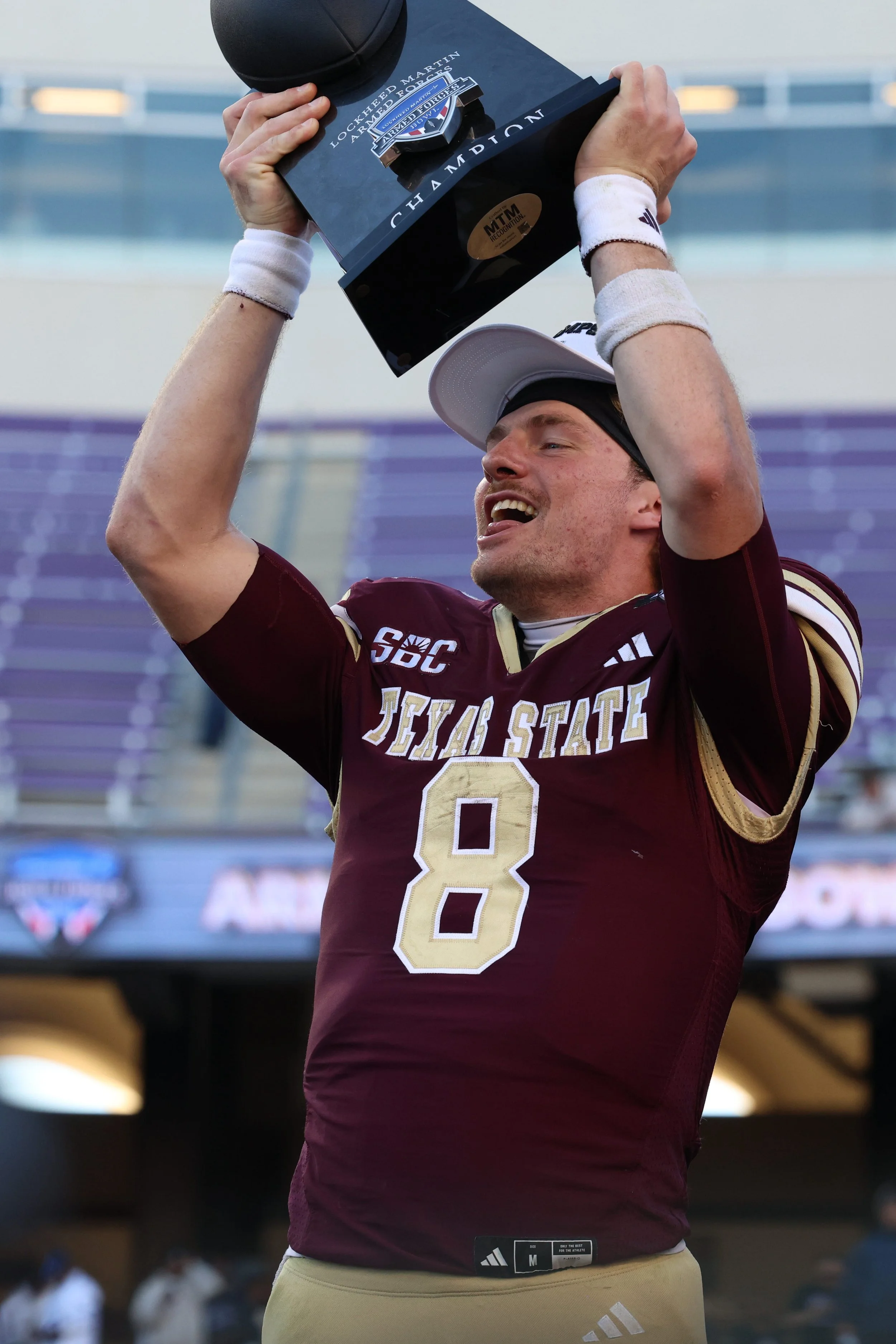 20260102 NCAAFB-ArmedForcesBowl-Owls@Bobcats-TH-102.JPG