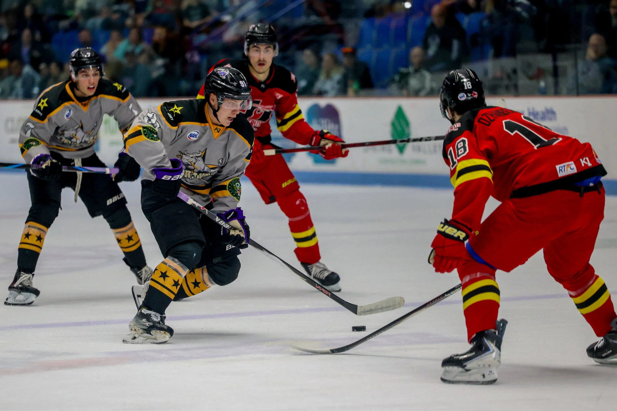 20251115 NAHL-ICERAYS@BRAHMAS-TH-{seqn}-26.jpg