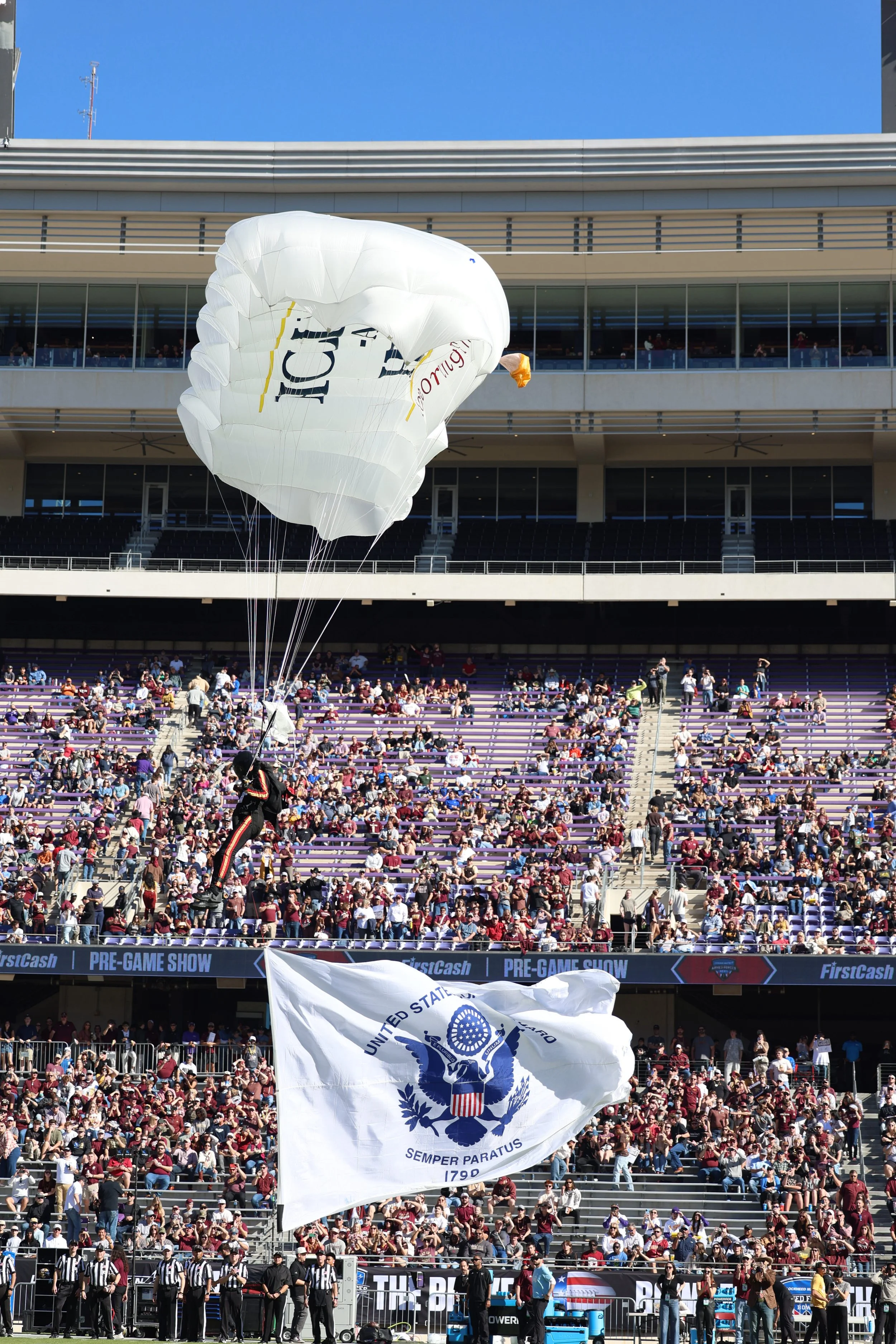 20260102 NCAAFB-ArmedForcesBowl-Owls@Bobcats-TH-19.JPG