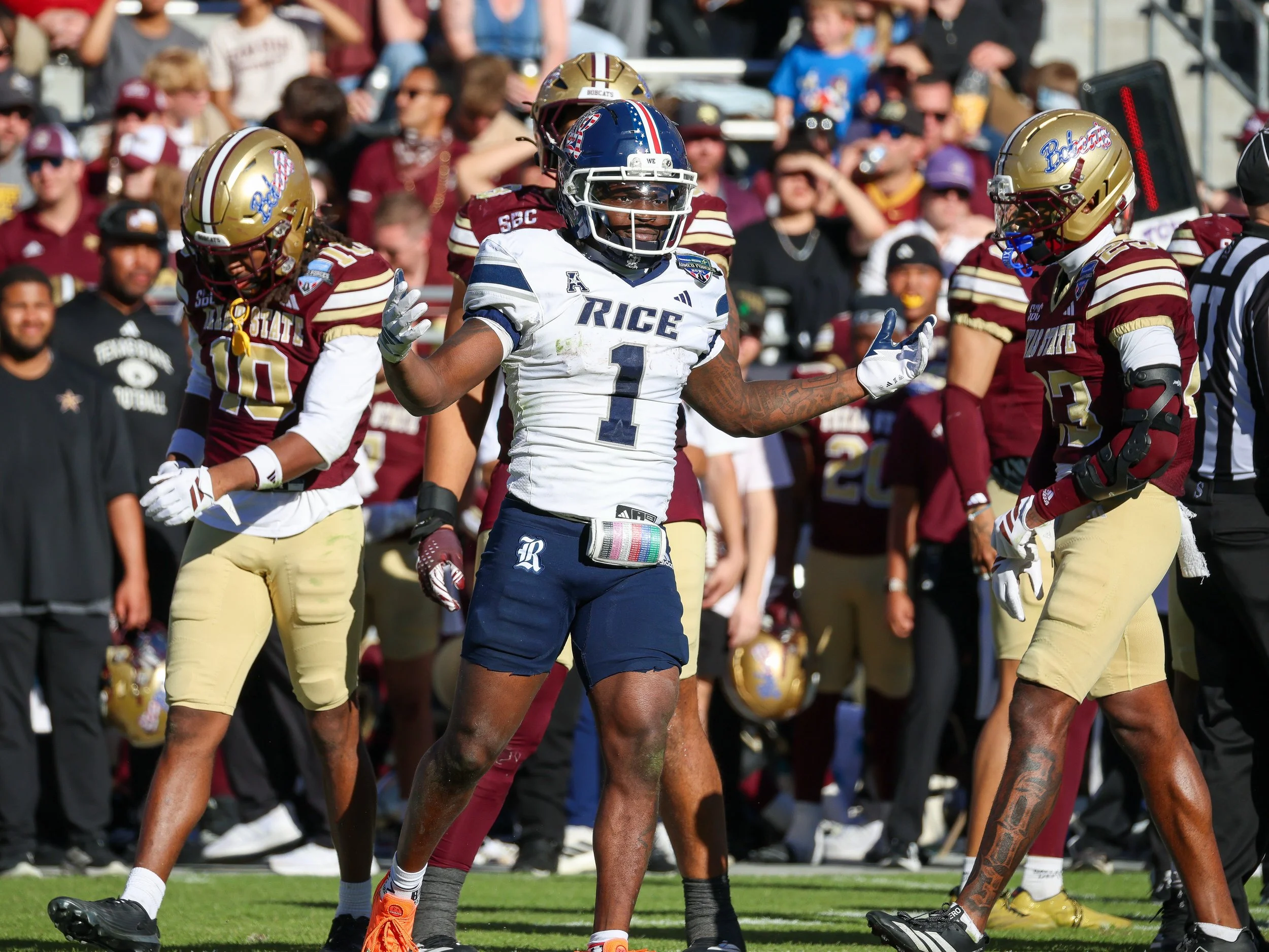 20260102 NCAAFB-ArmedForcesBowl-Owls@Bobcats-TH-89.JPG