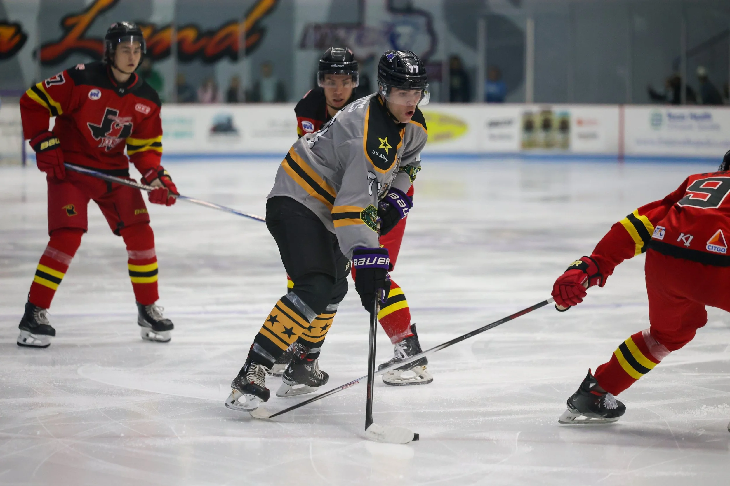 20251115 NAHL-ICERAYS@BRAHMAS-TH-{seqn}-8.jpg