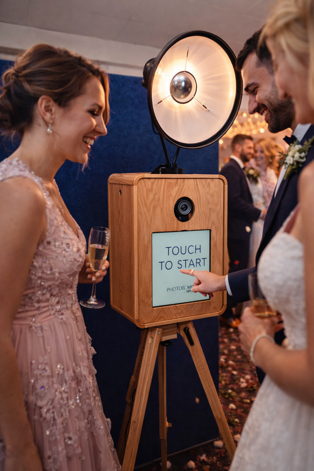 Combien de temps louer un photobooth pour un mariage ? (ce qu’il faut savoir)
