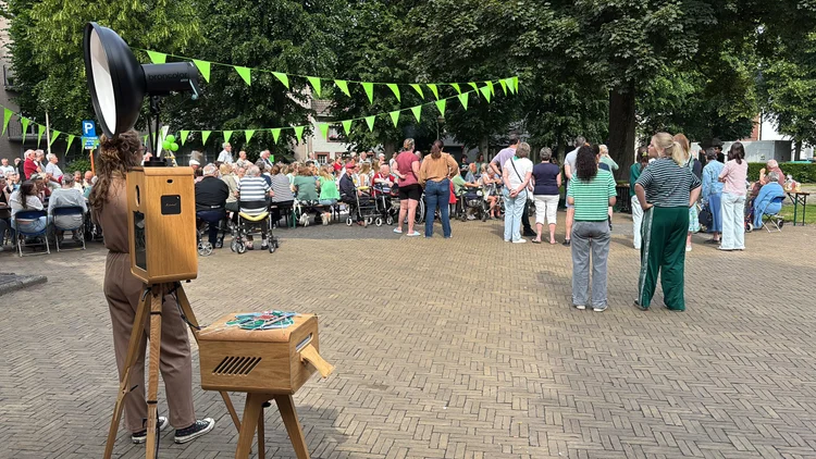 Het buurtfeest, met de booth vooraan