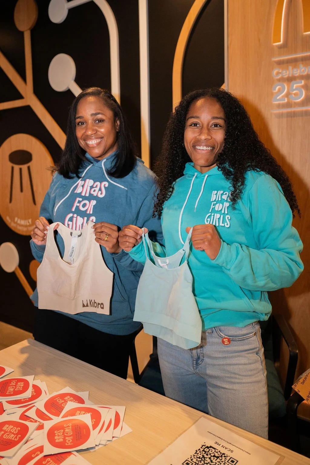 BOWAGives-GirlsinSportsSummit-FullGallery(C)AidanKranz-38.jpg