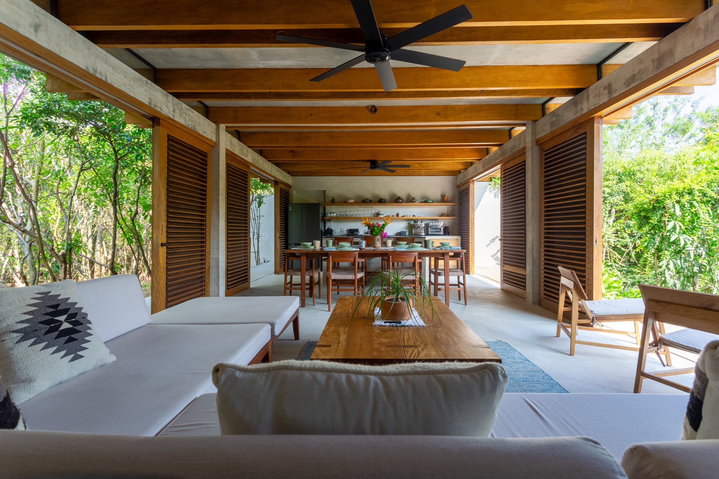 Living room & dinning room 1