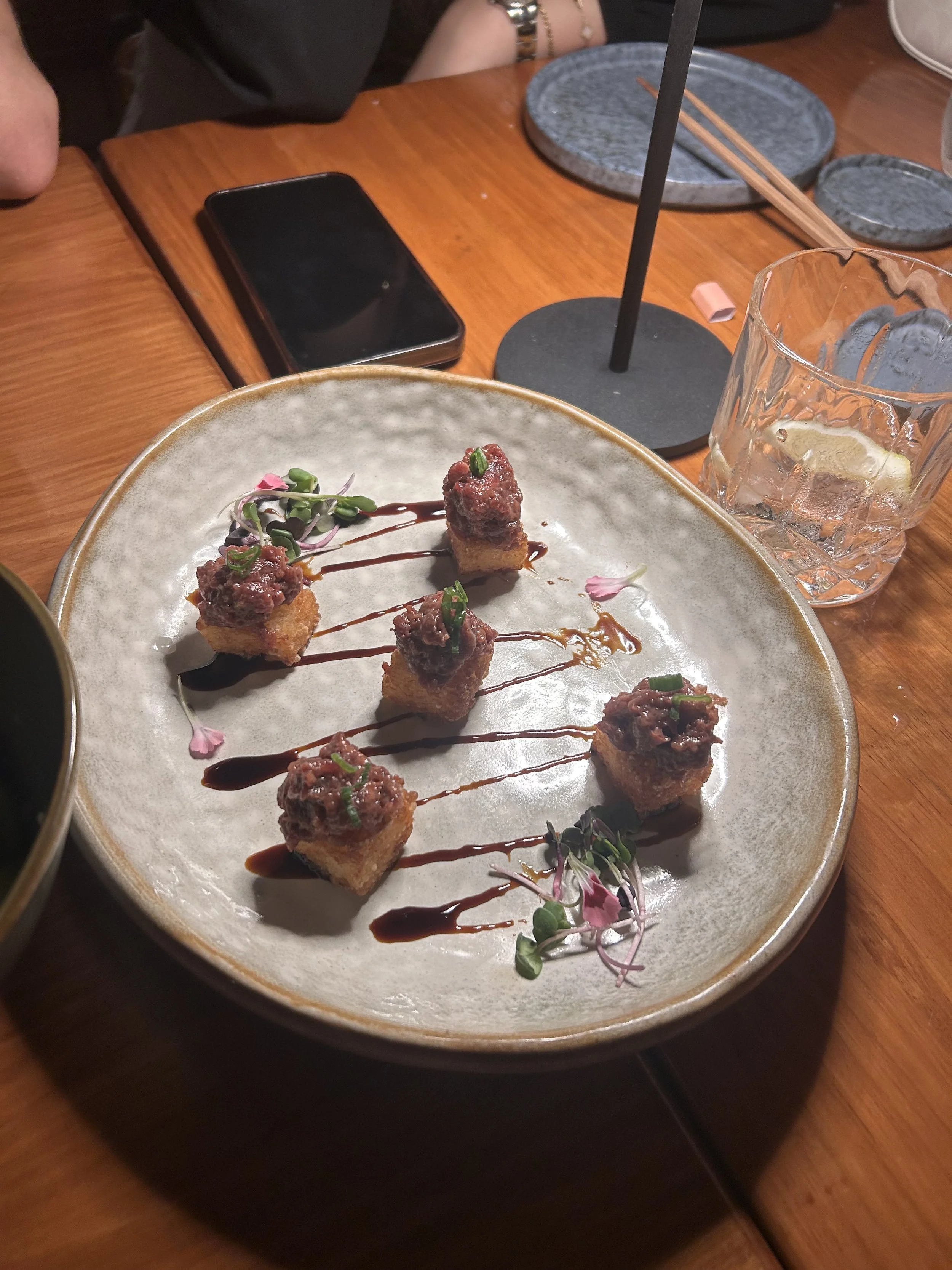 Reviewing 'Le Sushi Bar' in Beirut