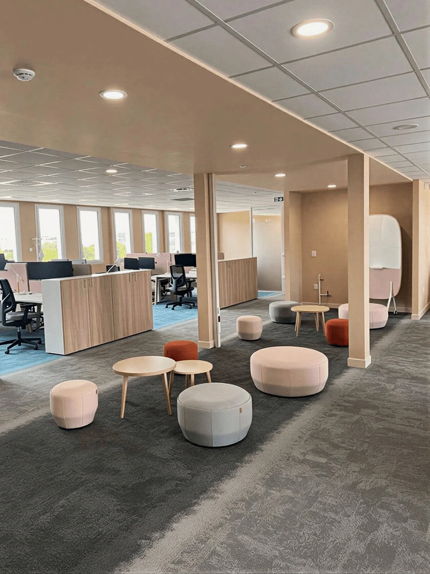 Open space bureaux — CPAM Creil · aménagement espaces de travail Office Stories