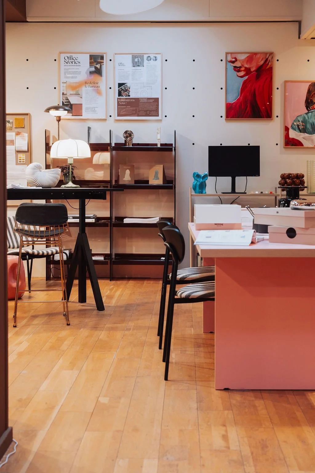 Détail mur texturé - showroom Office Stories · Mélanie Trinkwell Studio