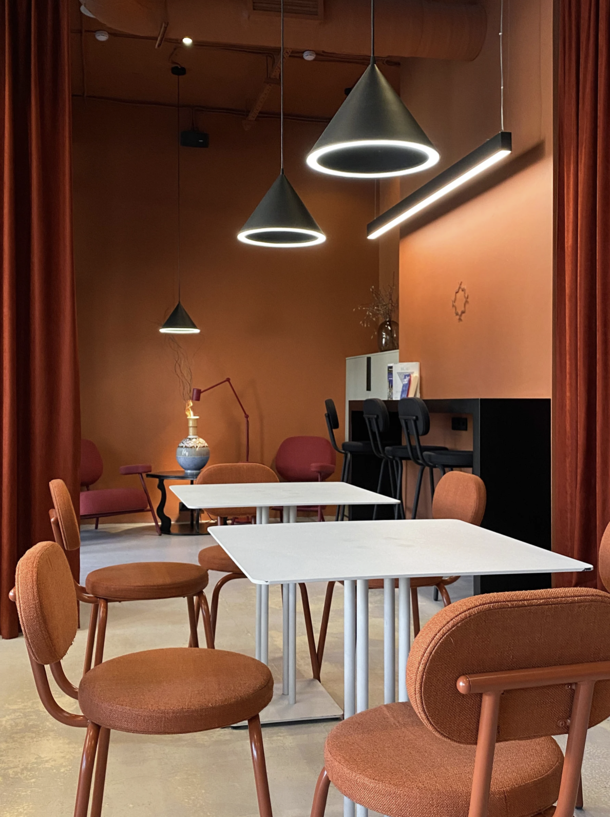 " Ré-enchanter le bureau...(et son quotidien)."
