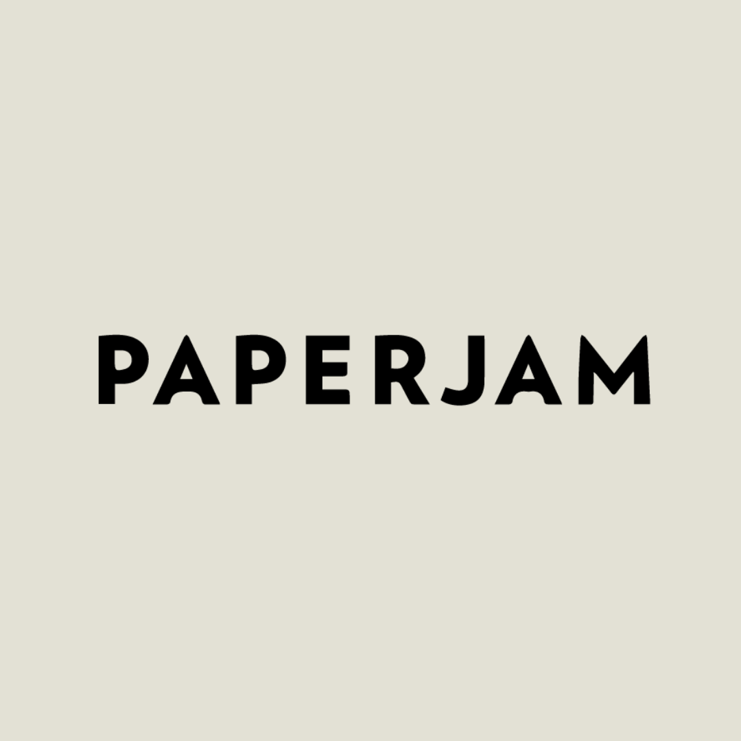 Logo avec le mot 'PAPERJAM' en lettres noires sur fond beige clair.
