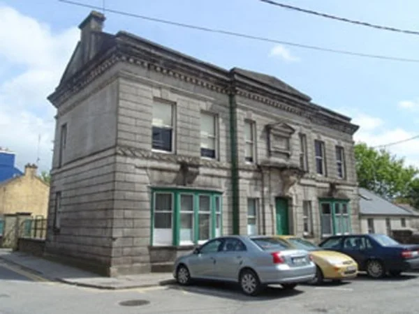 13. 45_208440621.jpg