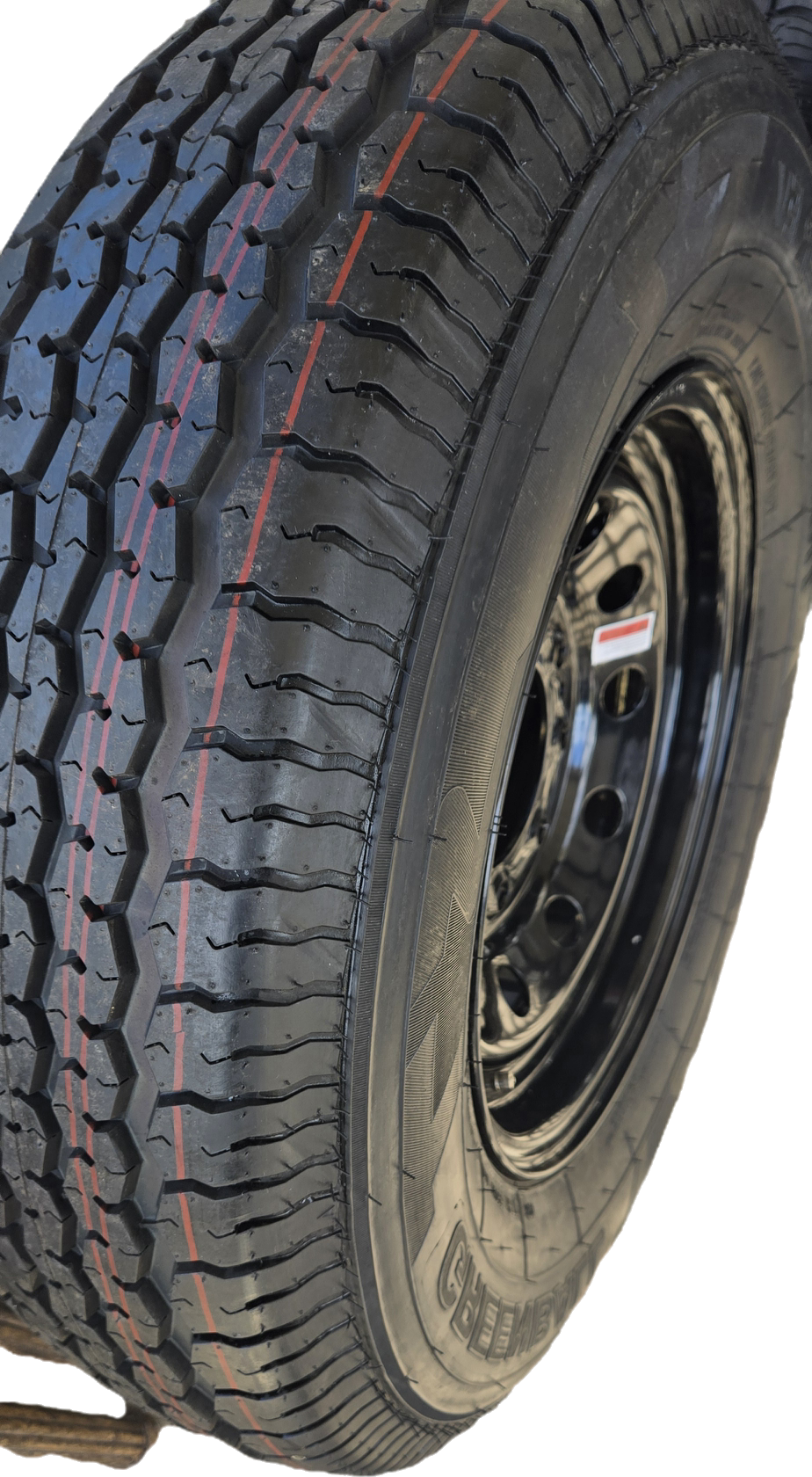 ST235/80R16 Wheel and Tire Assembly 8lugs 6.5"