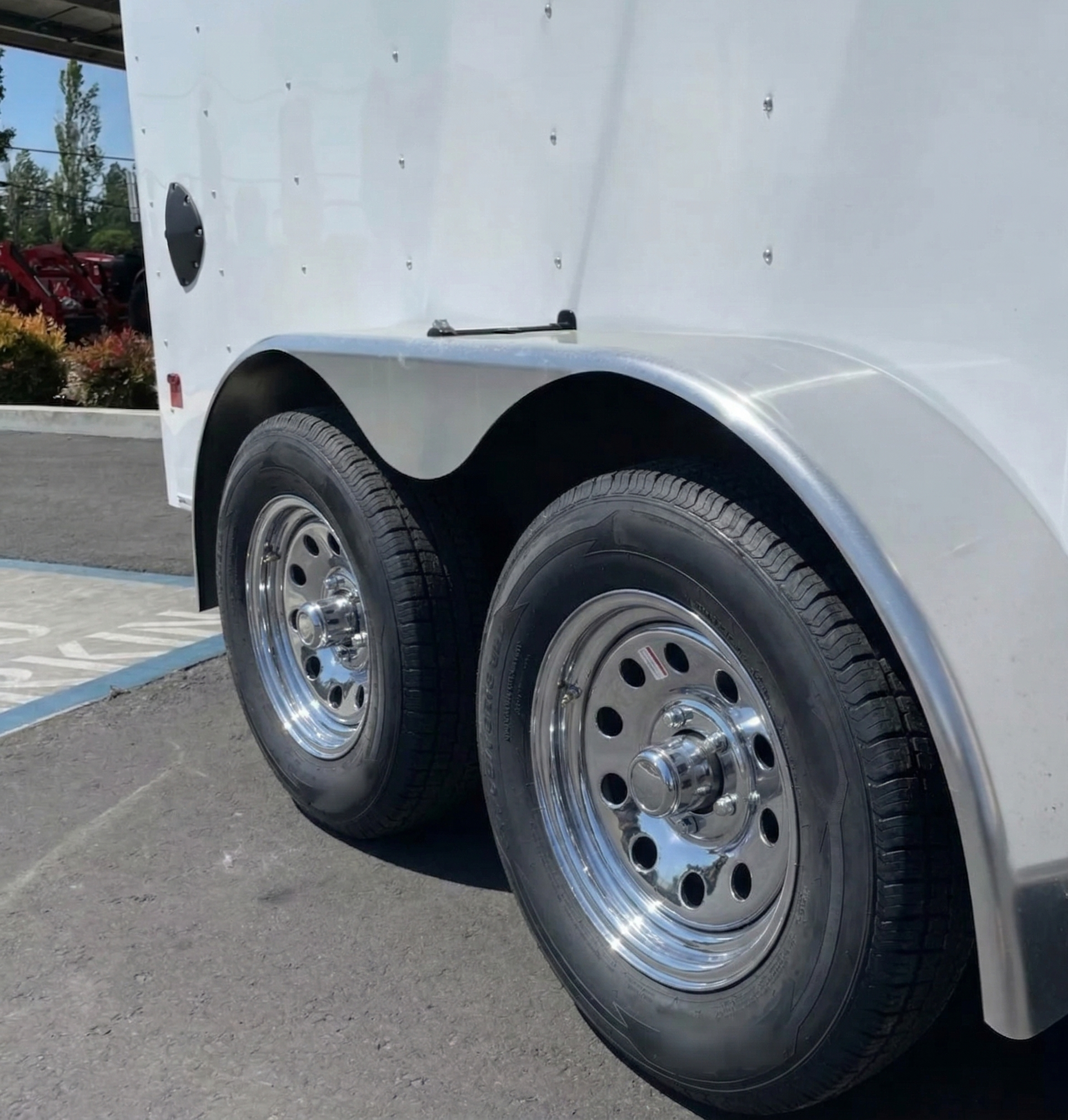 trailer wheel and tire assembly 15x5 PVD..png