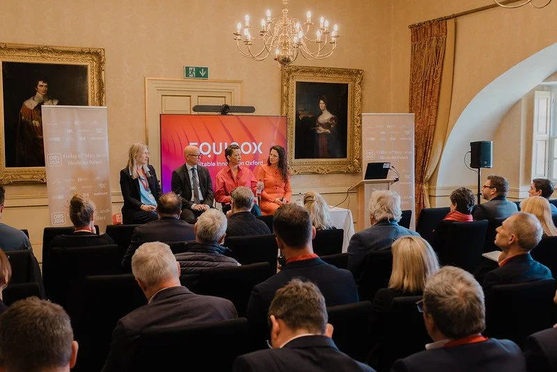 B4 Summit panel