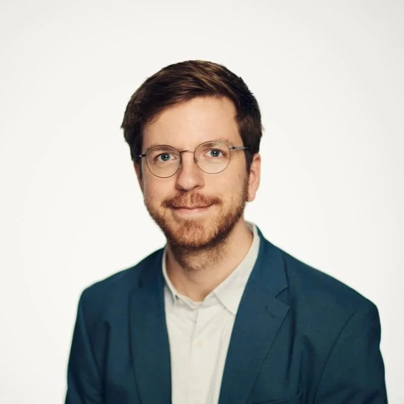 Dr Simon Guillaumé Headshot