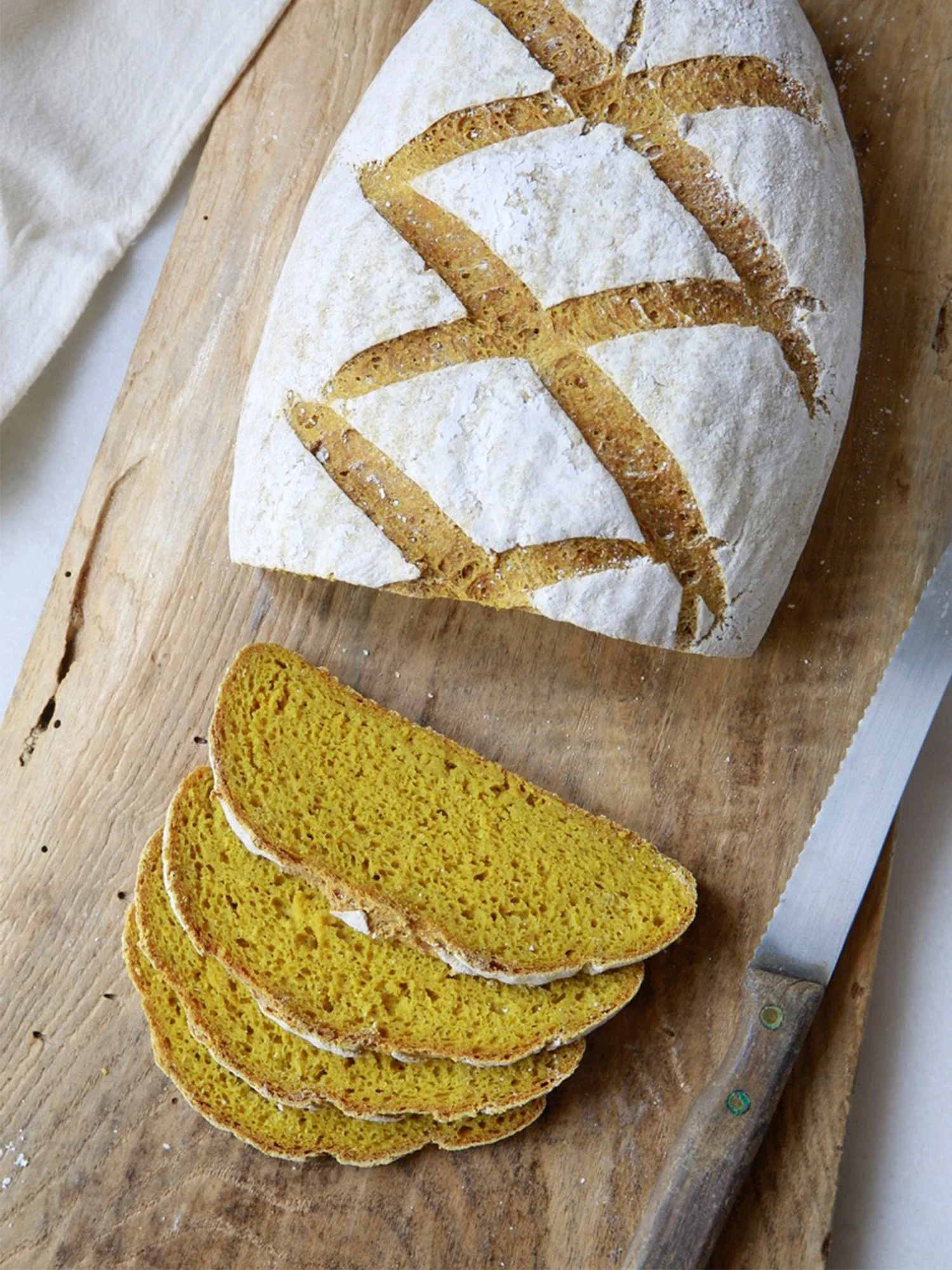 Pão de Curcuma e Pimenta-preta