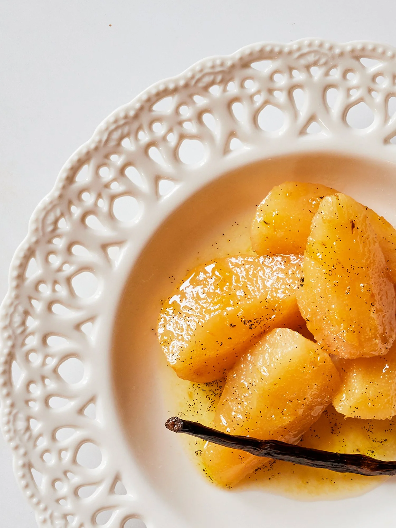 Peras em Calda de Laranja e Cardamomo