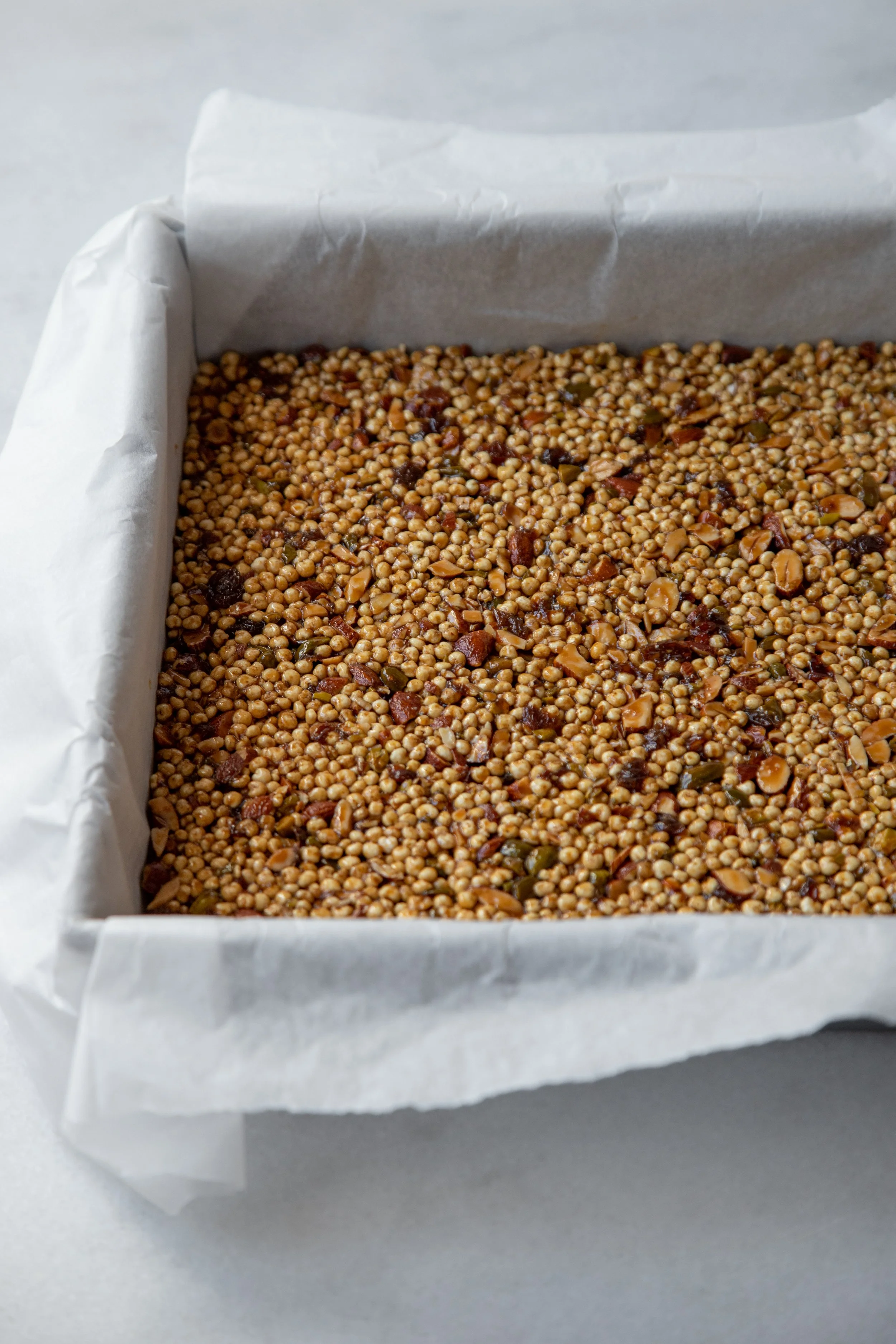 Tampa de carvão vegetal com erva-mate para preparo de chimarrão