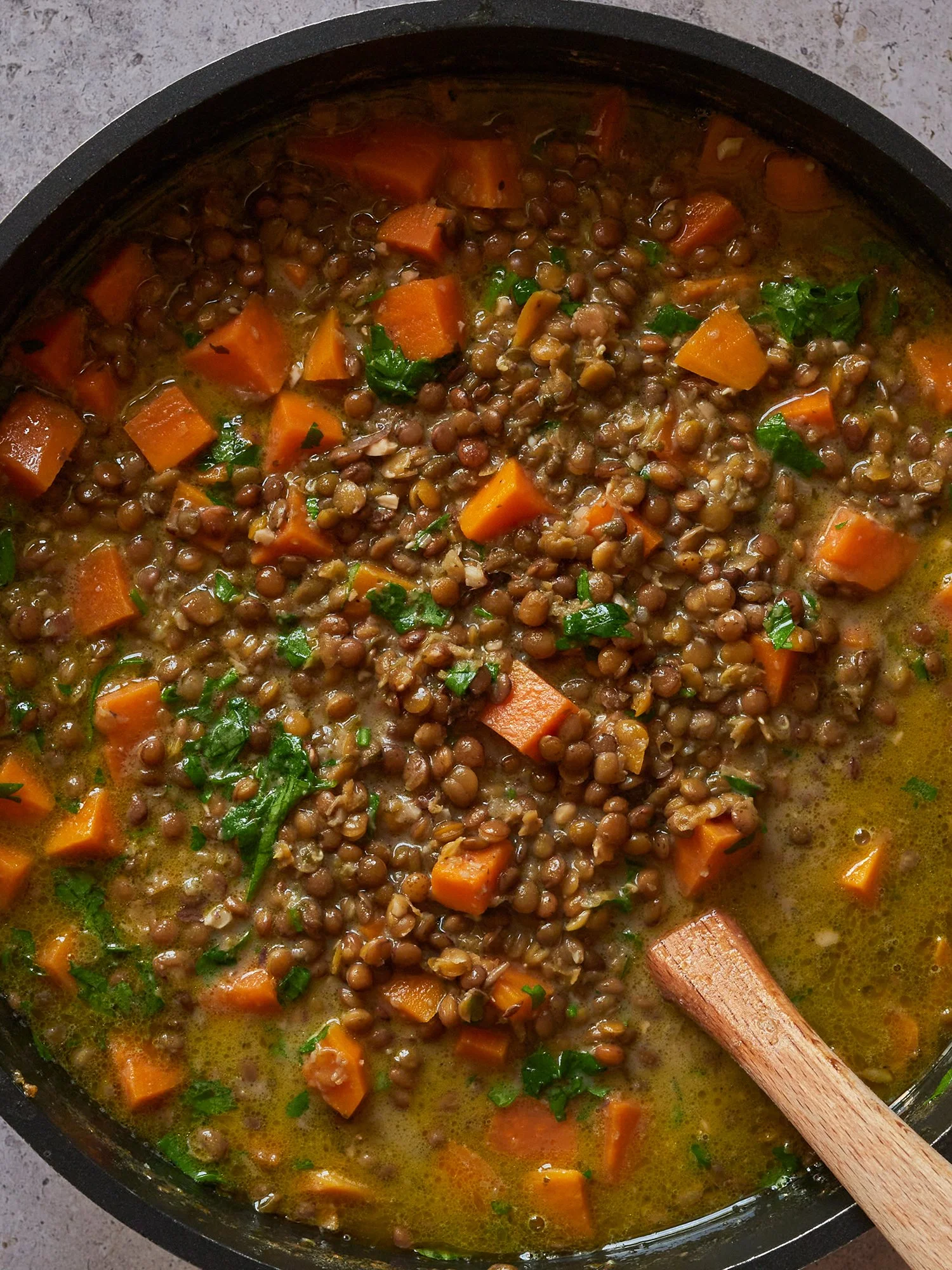 Guisado de Lentilhas com Batata-Doce