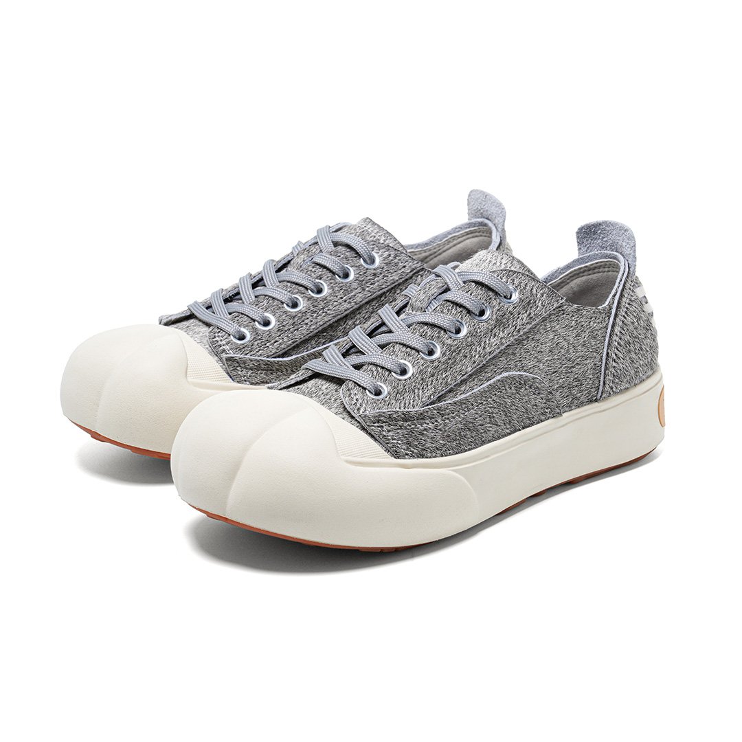 "Grey Bugs Bunny Sneaker" September 2024