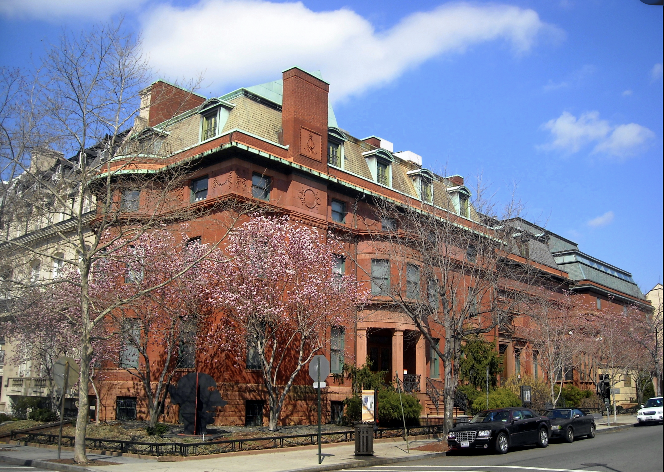 P.S. Nest Pick: The Phillips Collection, A Washington, DC Museum Worth Revisiting