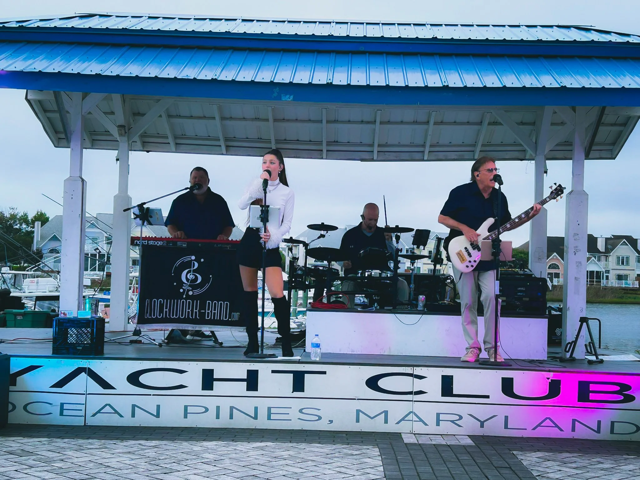 Coconuts Bar & Grill - Ocean City, MD