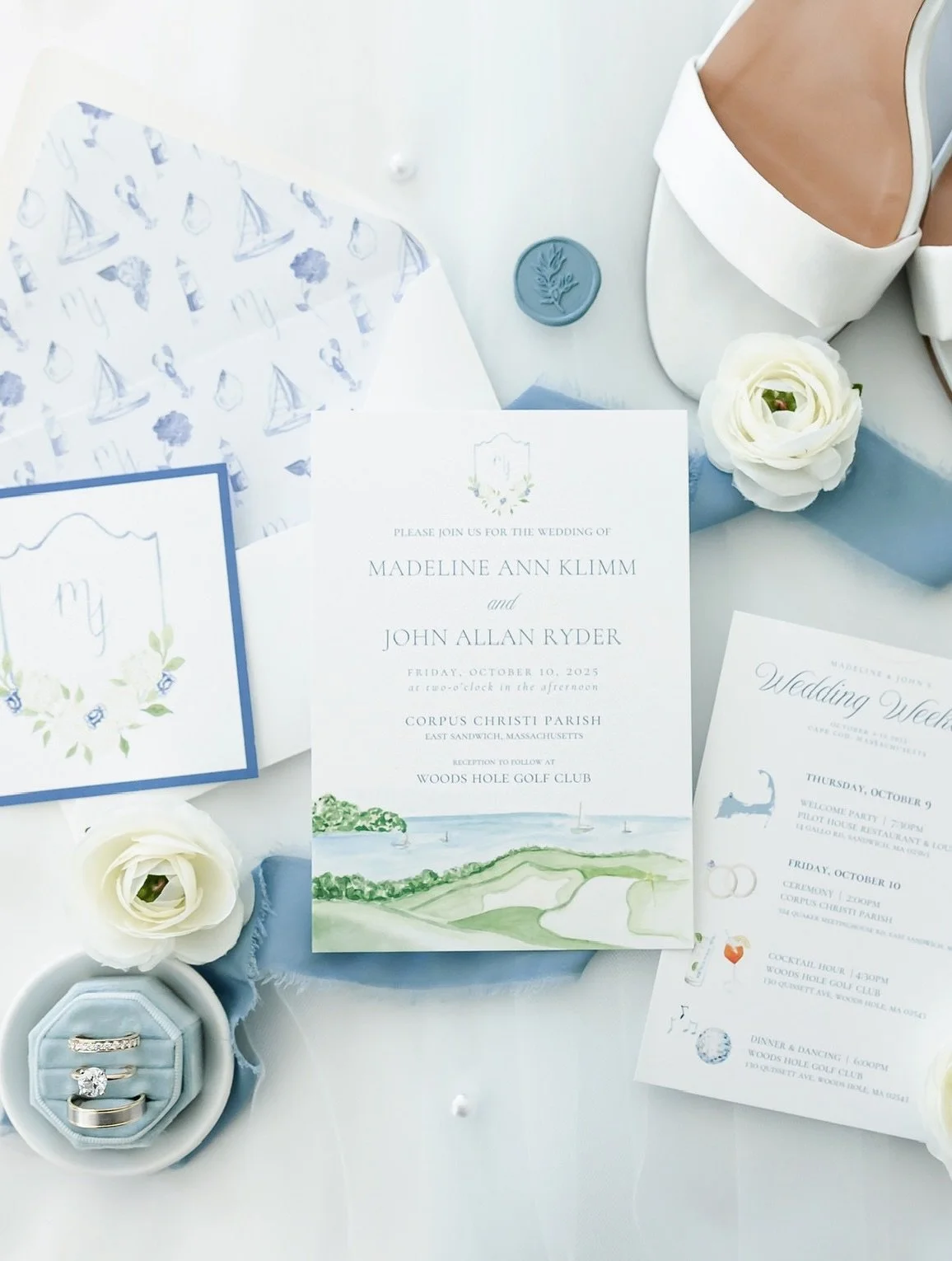 Sneak peek at Madeline and Jon&rsquo;s STUNNING Cape Cod fall day 🌊🌾 I had so much fun working with Madeline bringing her day to life, her energy is the absolute best! Can&rsquo;t wait to share more of this gorgeous day 

Photographer: @kesliecorbe