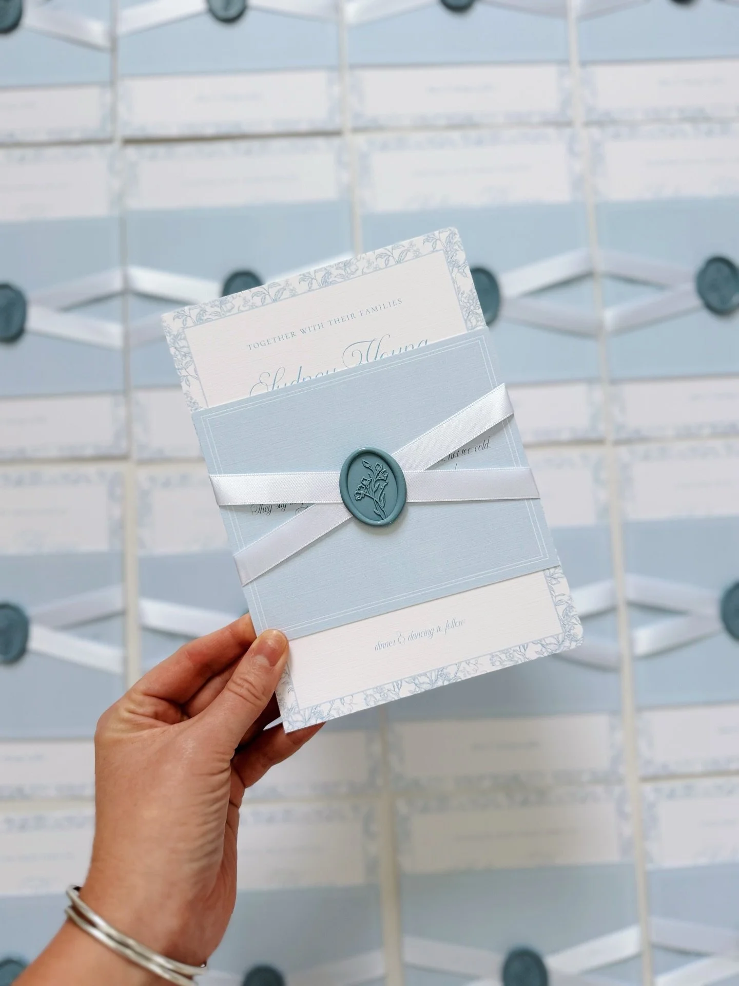 so I heard your color palette is blue and white&hellip;

artwork: @theblue_hydrangea