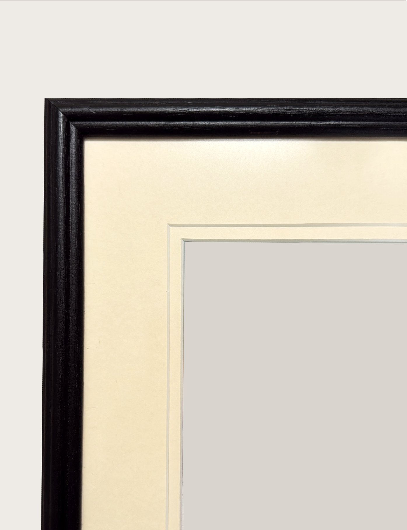 BLACK BEVELLED FRAME_.png