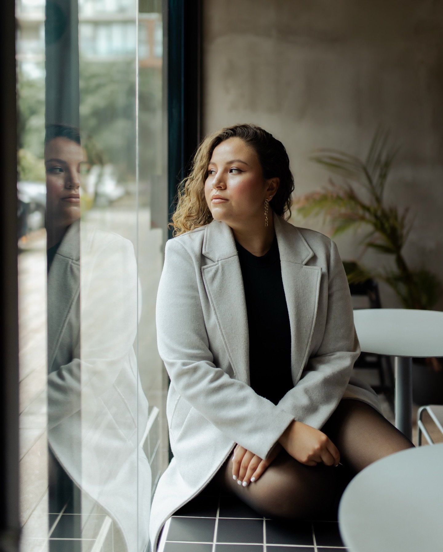 A veces ando por San Jos&eacute; trabajando y esta sesi&oacute;n es especial, me acuerdo que cuando empec&eacute; a tomar fotos en el colegio Gaby fue mi primera clienta de la vida, hac&iacute;amos fotos en el jard&iacute;n de mi casa y ahora aqu&iac