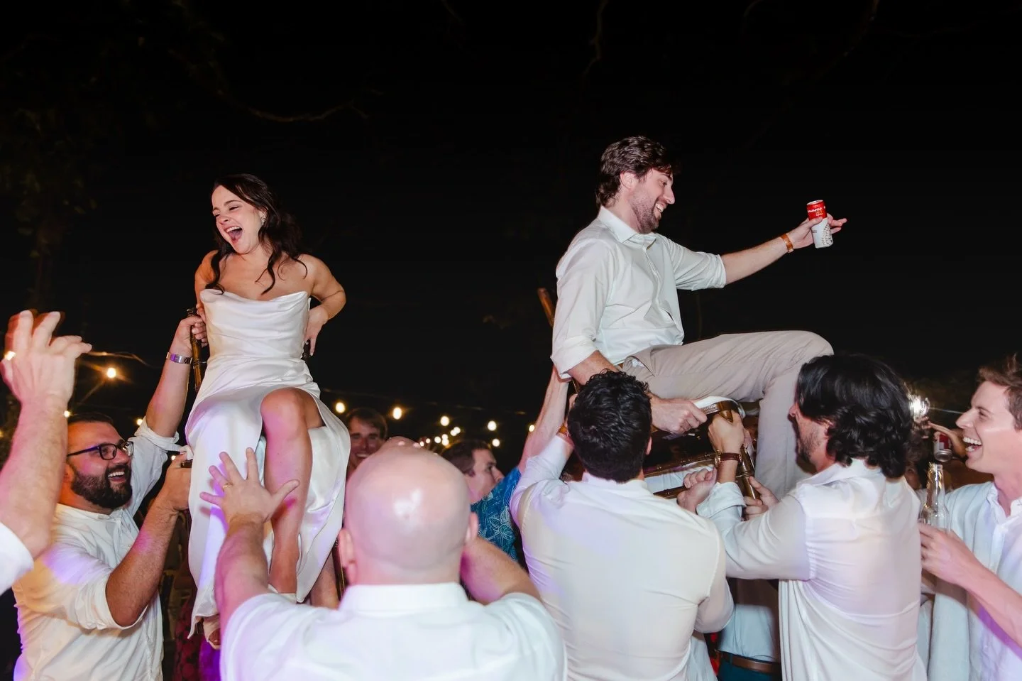 Una boda del verano pasado, Jill &amp; McRae en el @elmangroovehotel tan lleno de arboles y espacios verdes 😍🫶🏼 

#costarica #costaricaphotographer #weddingphotography #costaricaweddings #weddingphotography