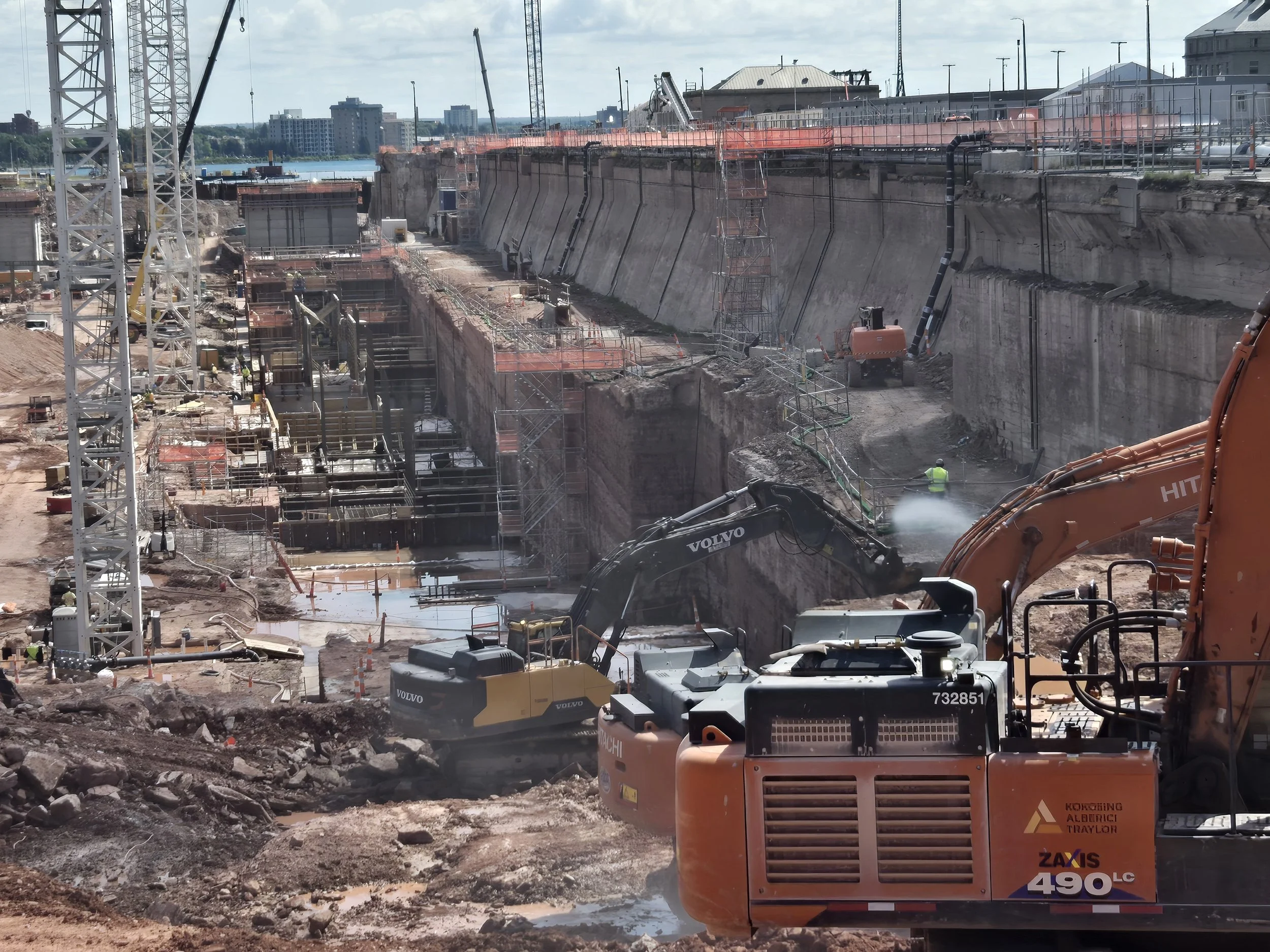 New Lock Construction at Sault Ste Marie MI.jpg